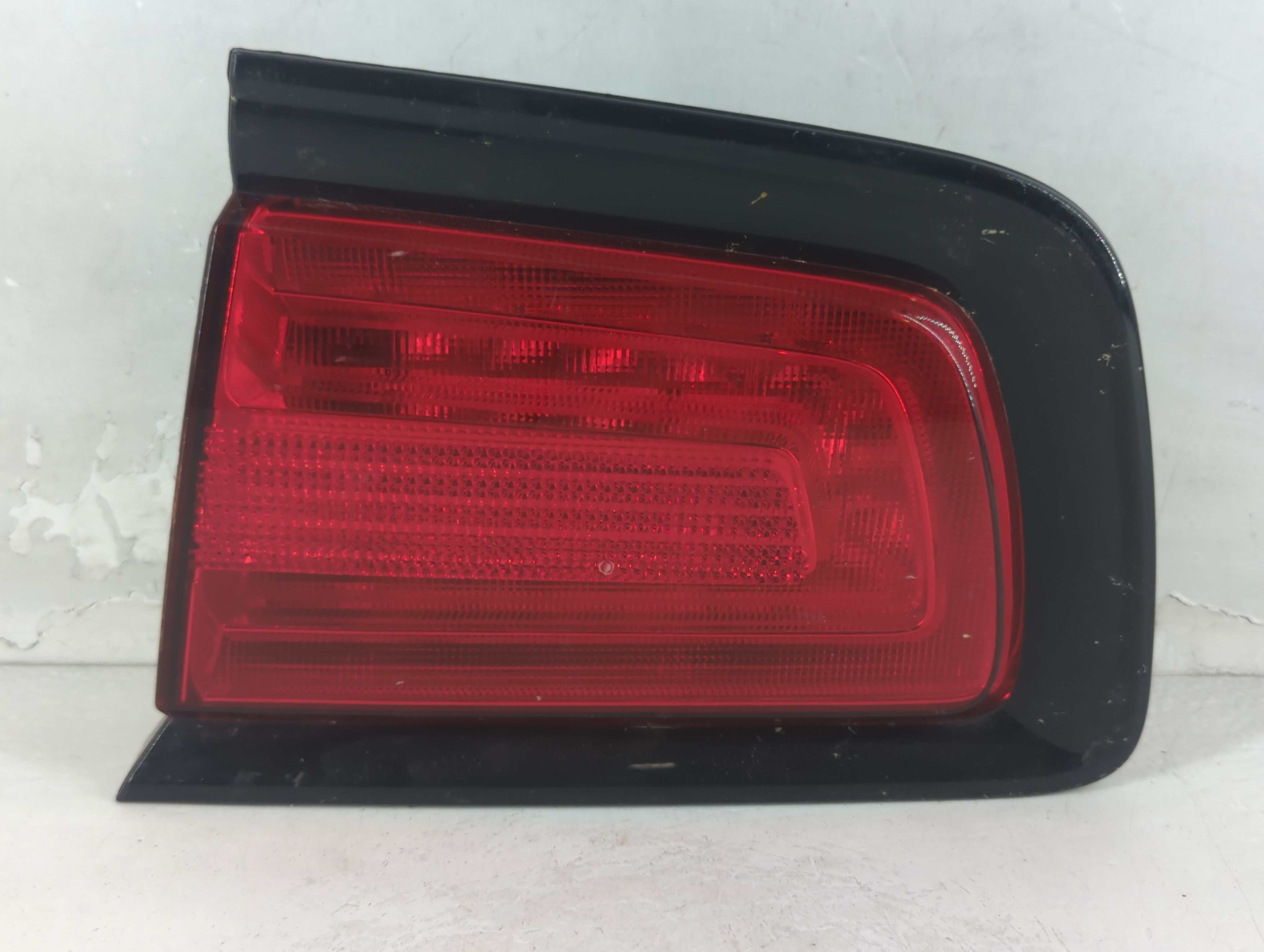 2011-2014 Dodge Charger Tail Light Assembly Passenger Right OEM P/N:57010414AF Fits Fits 2011 2012 2013 2014 OEM Used Auto Parts - Oemusedautoparts1.com