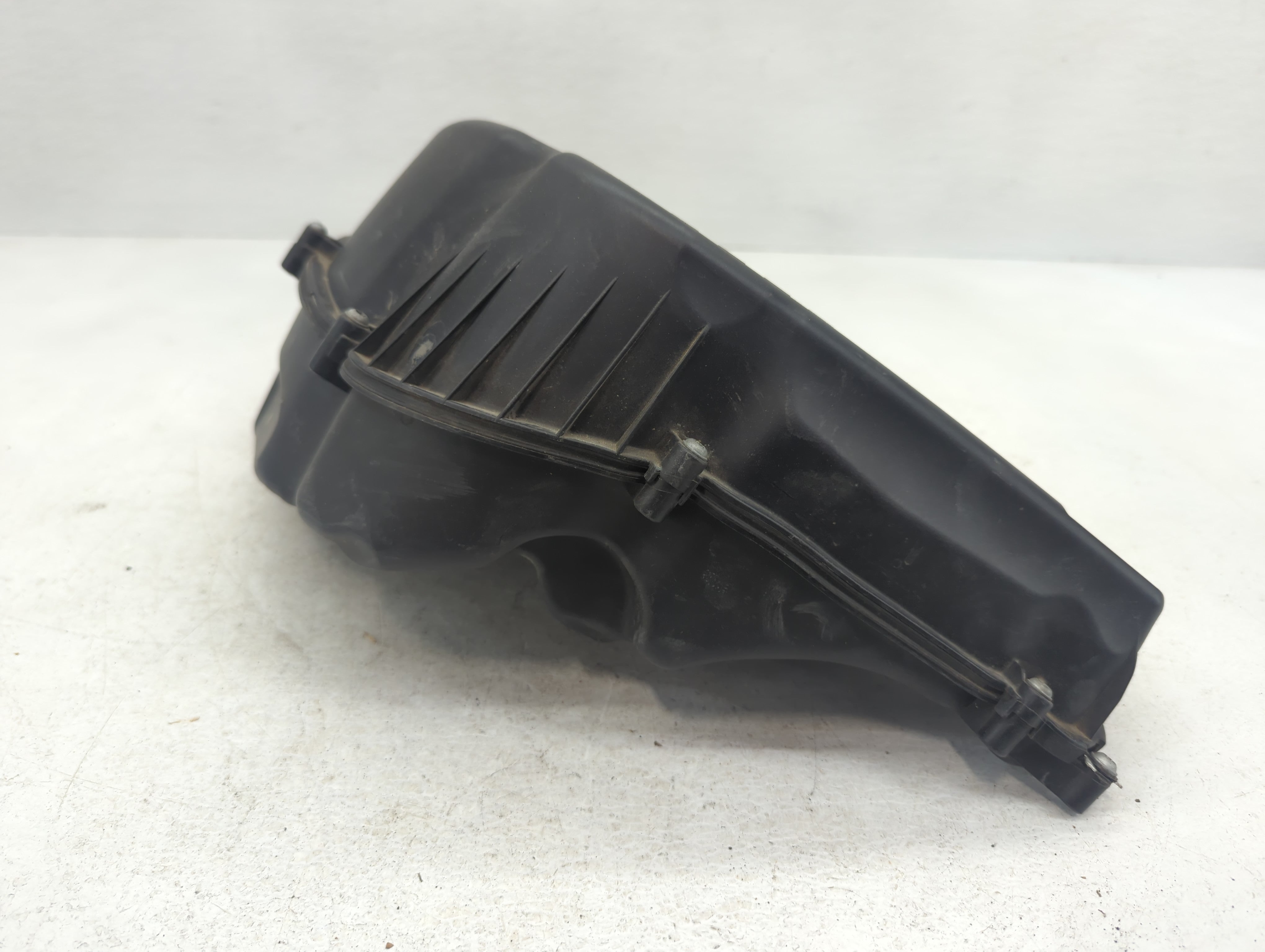 2011-2013 Bmw 550i Air Cleaner Intake-duct Hose Tube - Oemusedautoparts1.com