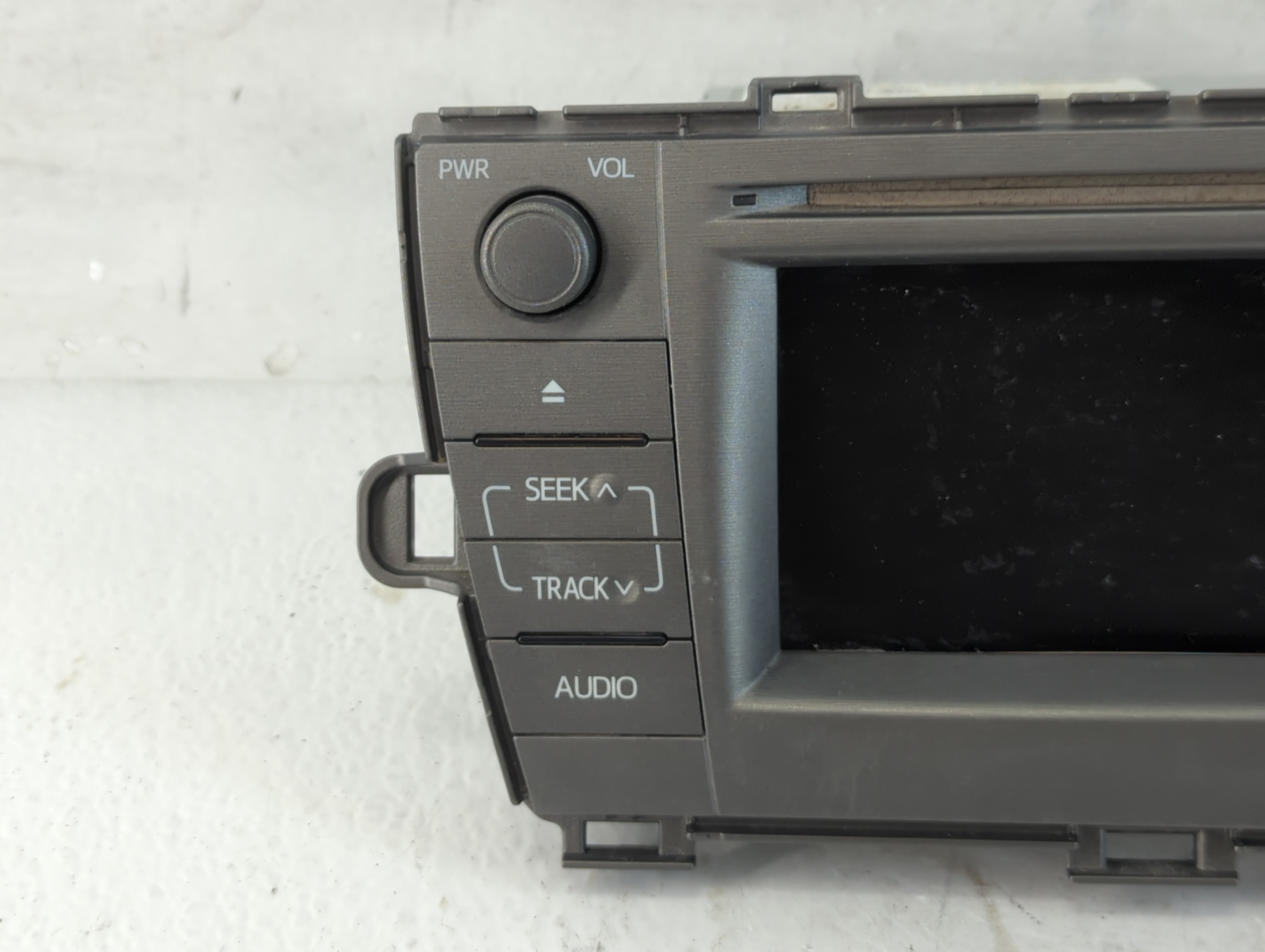 2012-2015 Toyota Prius Radio AM FM Cd Player Receiver Replacement P/N:86140-47050 Fits Fits 2012 2013 2014 2015 OEM Used Auto Parts - Oemusedautoparts1.com