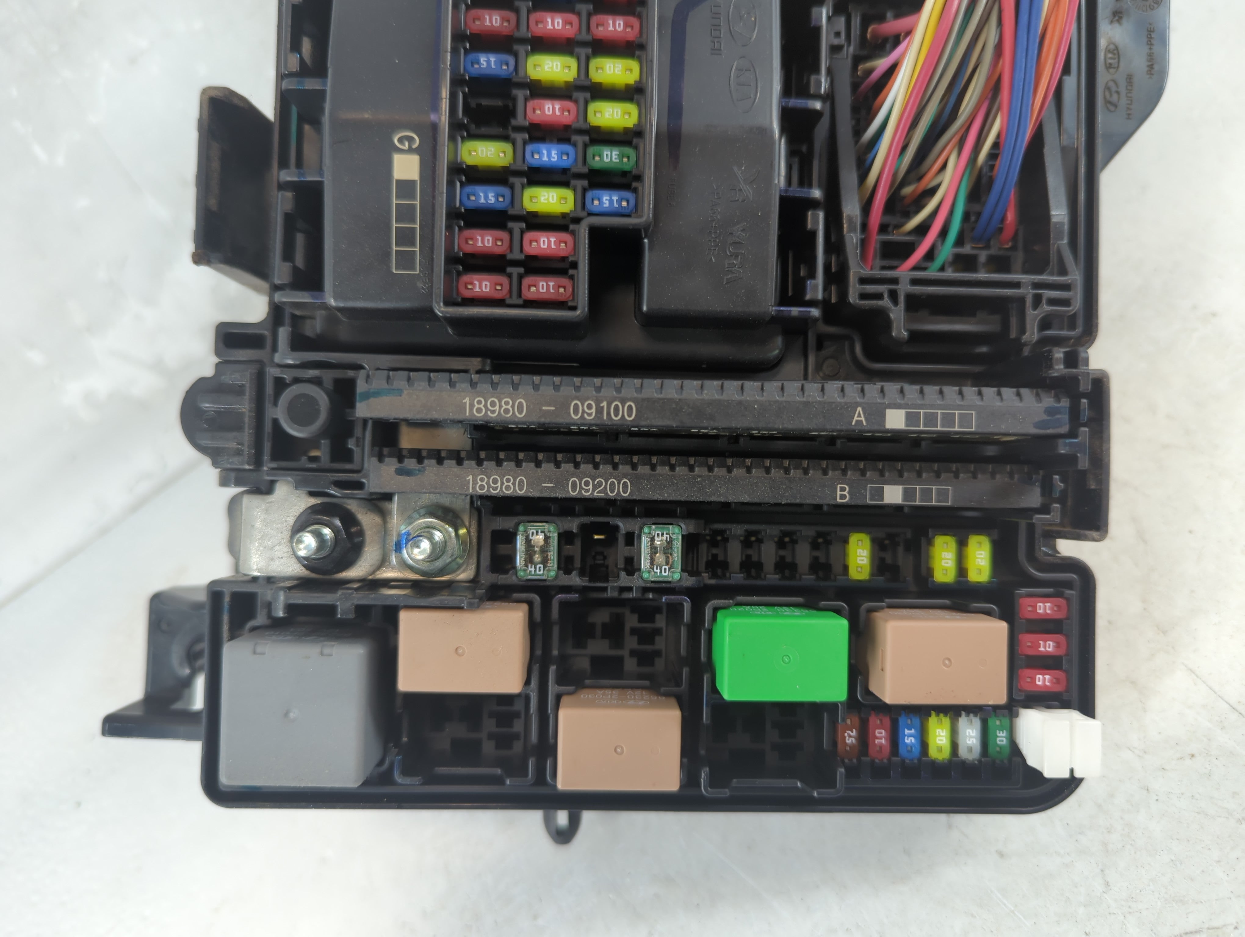 2018-2019 Hyundai Sonata Fusebox Fuse Box Panel Relay Module P/N:91951-C2850 Fits Fits 2018 2019 OEM Used Auto Parts - Oemusedautoparts1.com