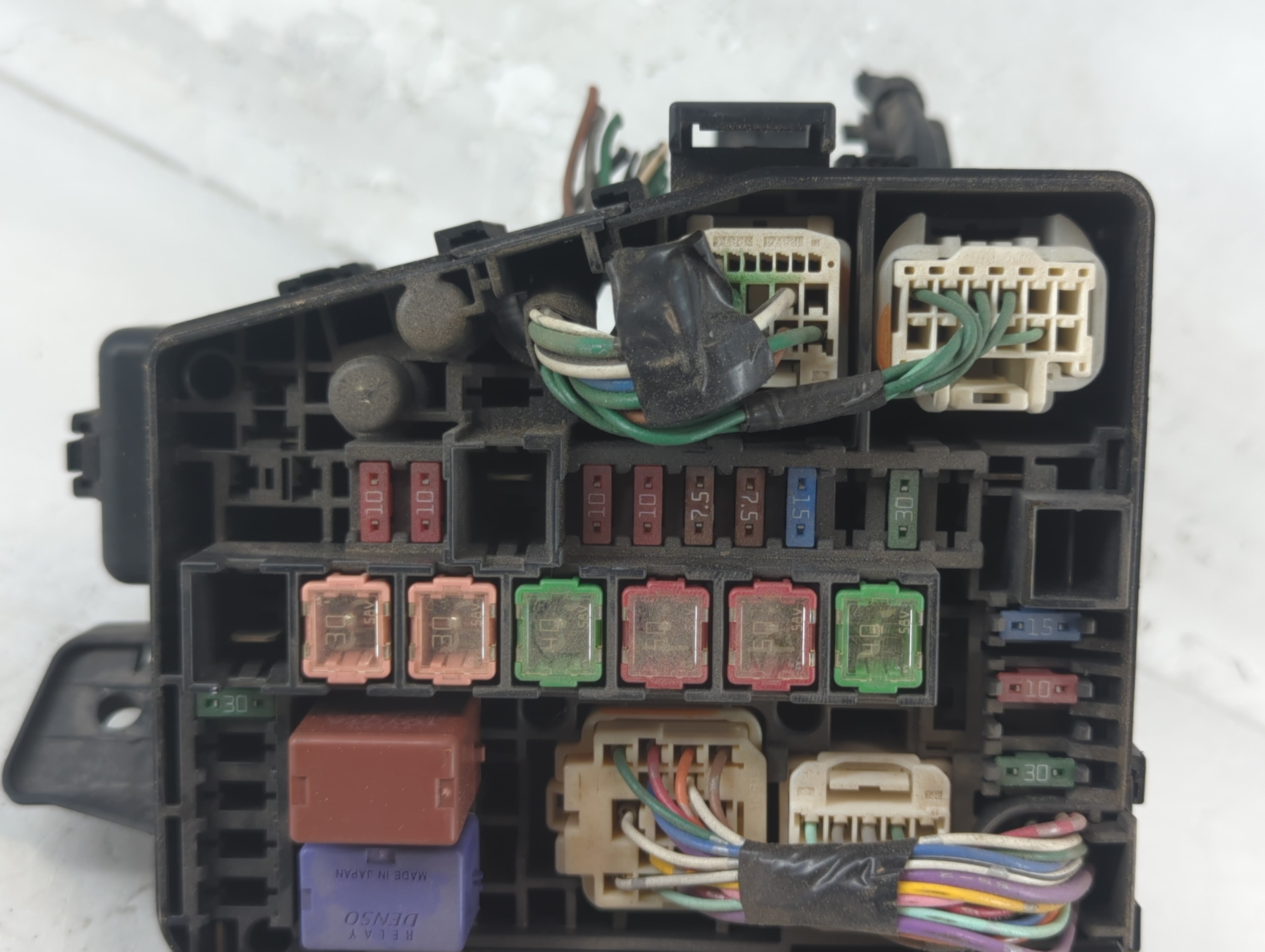 2011 Nissan Altima Fusebox Fuse Box Panel Relay Module P/N:82662-52301 Fits OEM Used Auto Parts - Oemusedautoparts1.com