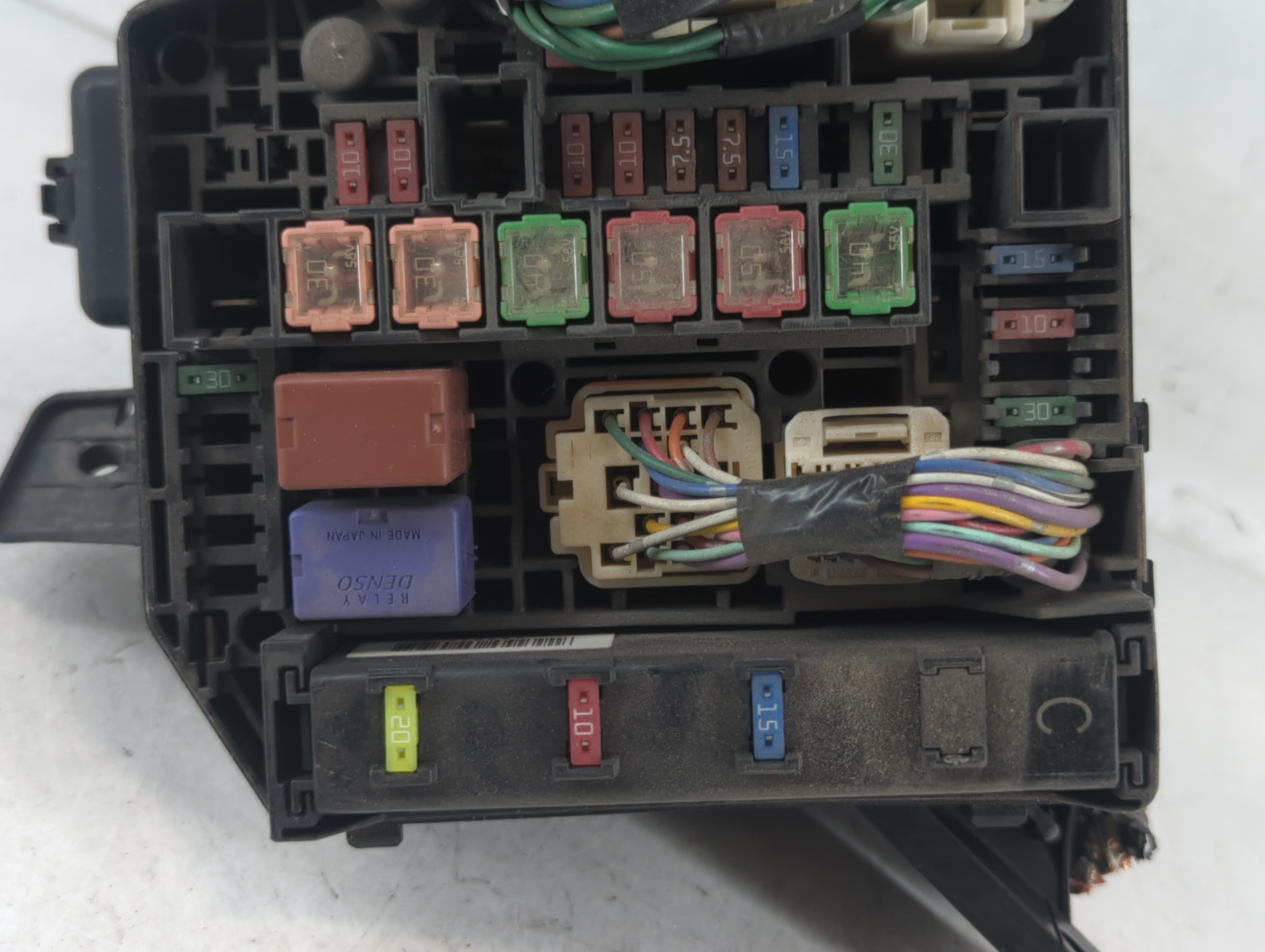 2011 Nissan Altima Fusebox Fuse Box Panel Relay Module P/N:82662-52301 Fits OEM Used Auto Parts - Oemusedautoparts1.com
