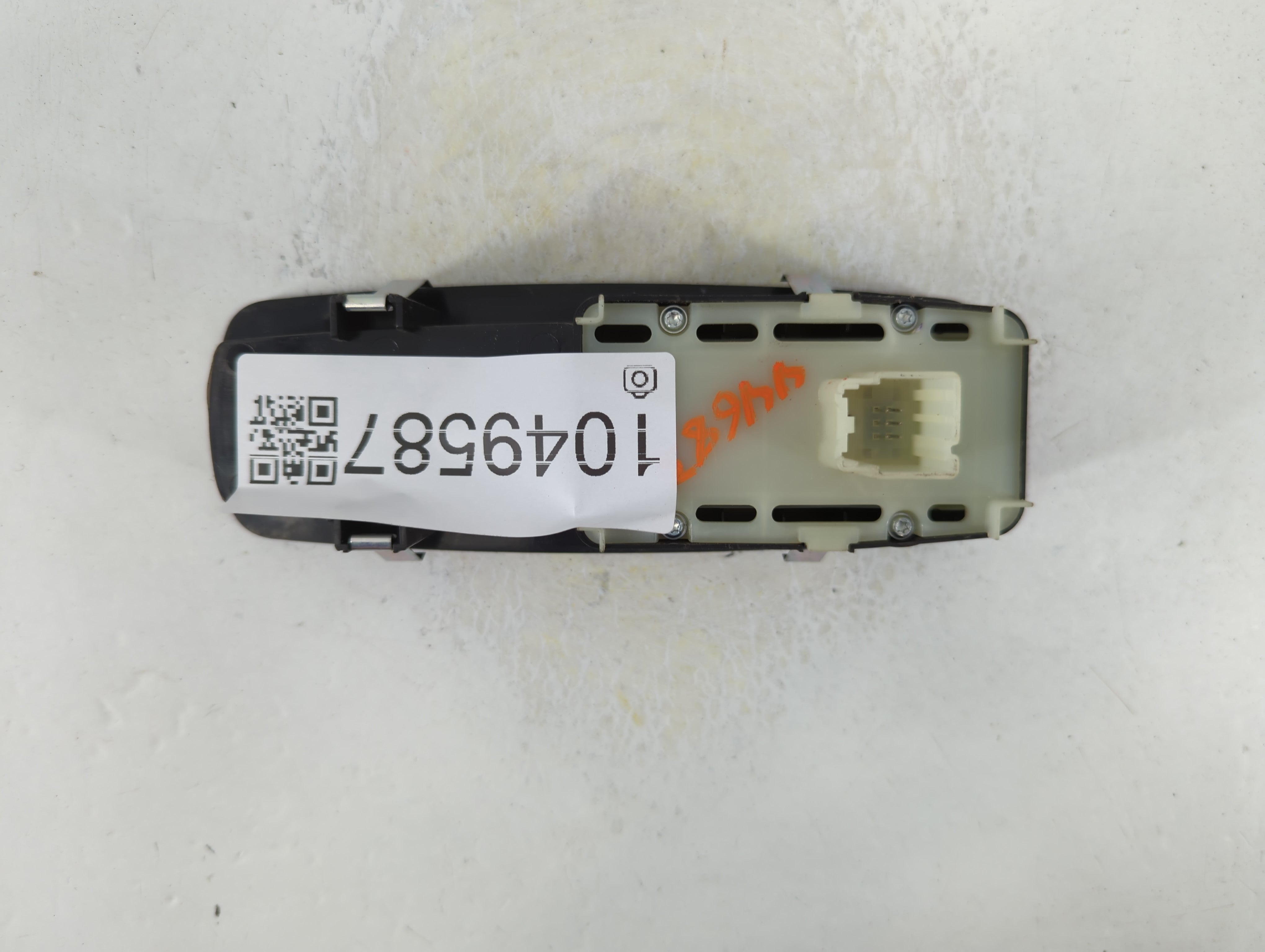 2016-2022 Jeep Grand Cherokee Master Power Window Switch Replacement Driver Side Left P/N:68290692AB 10132988 Fits OEM Used Auto Parts - Oemusedautoparts1.com