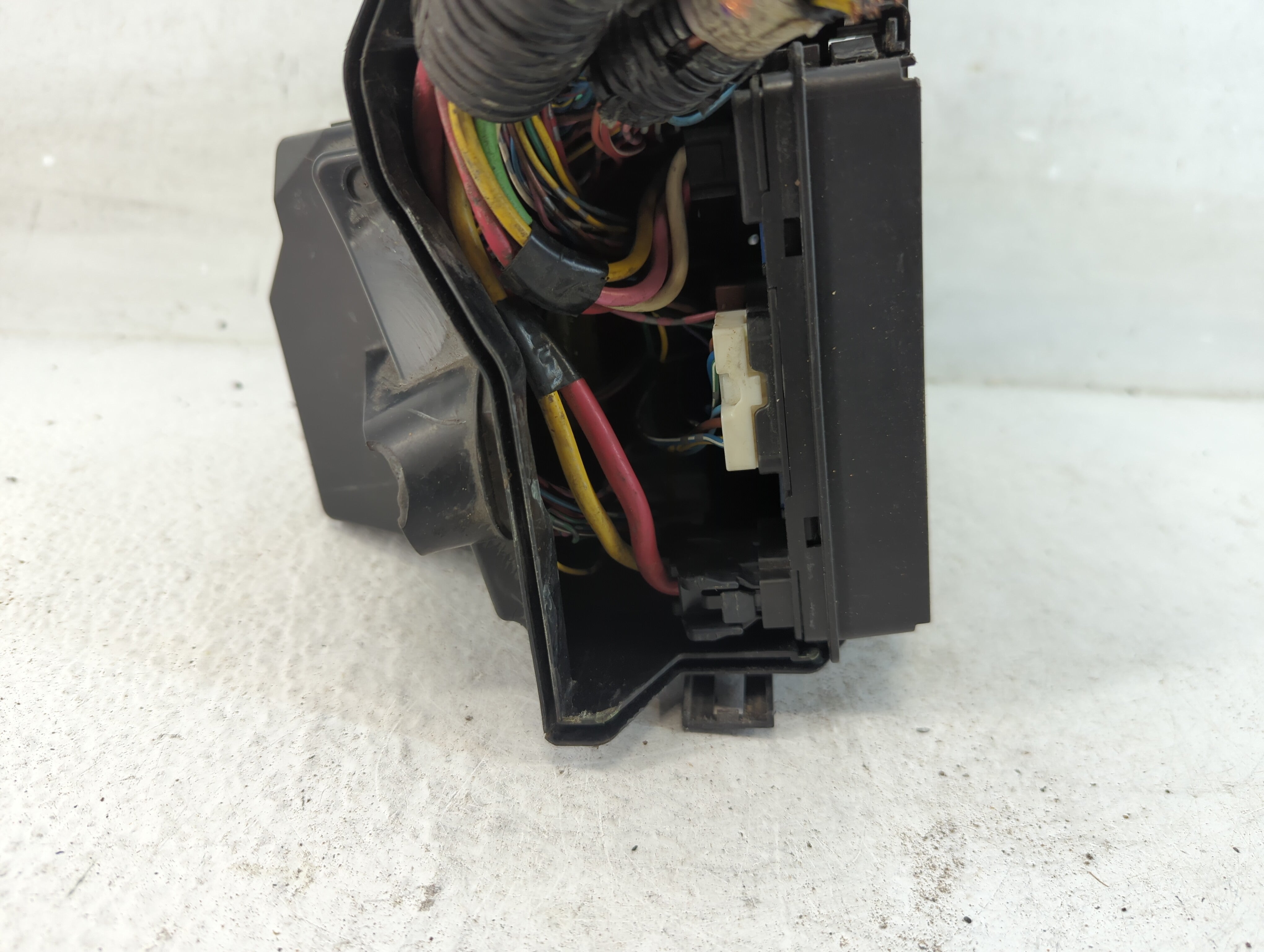 2013-2019 Nissan Versa Fusebox Fuse Box Panel Relay Module Fits Fits 2013 2014 2015 2016 2017 2018 2019 OEM Used Auto Parts - Oemusedautoparts1.com