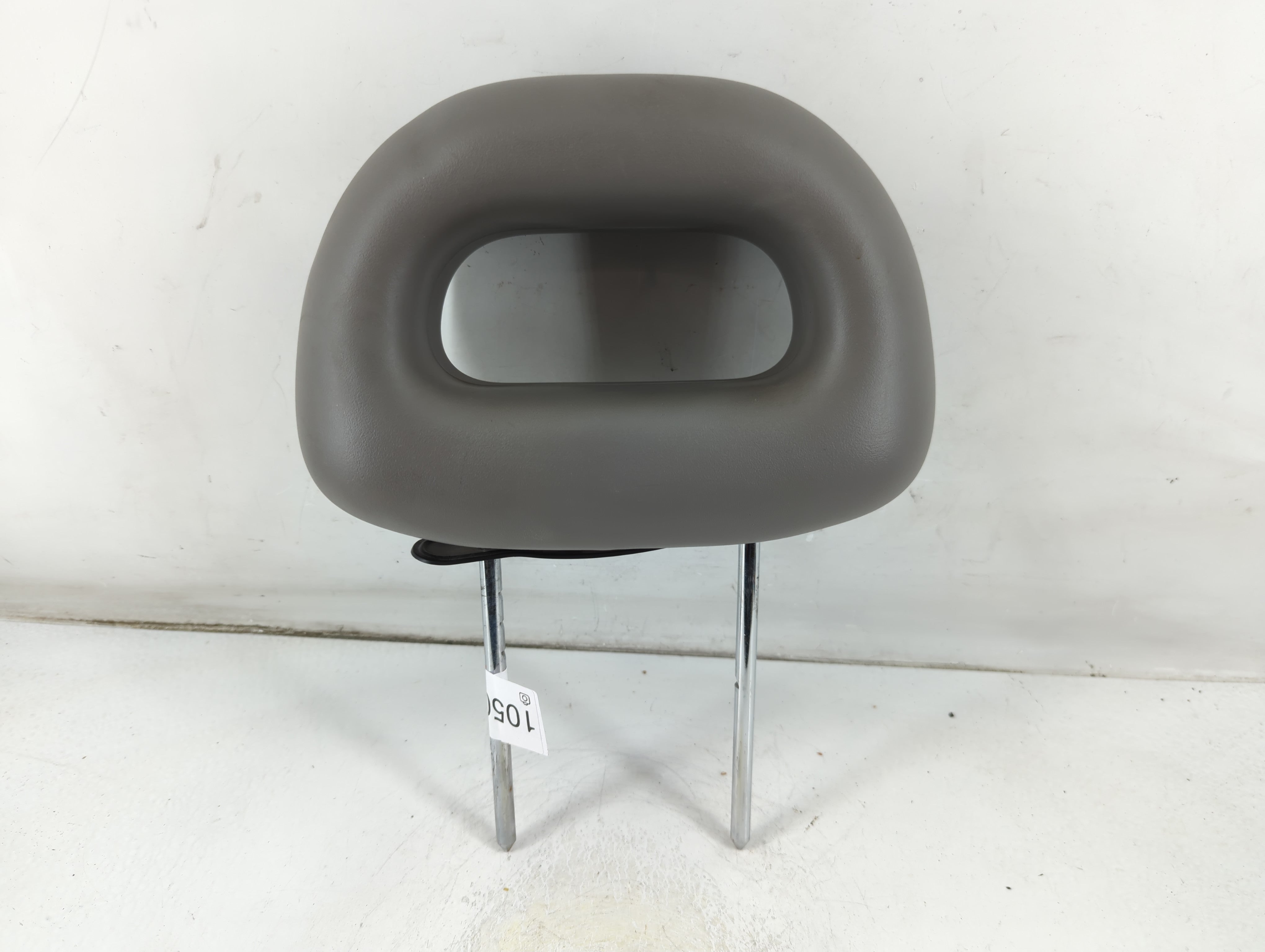 2003-2004 Saturn Ion Headrest Head Rest Front Driver Passenger Seat Fits Fits 2003 2004 OEM Used Auto Parts - Oemusedautoparts1.com