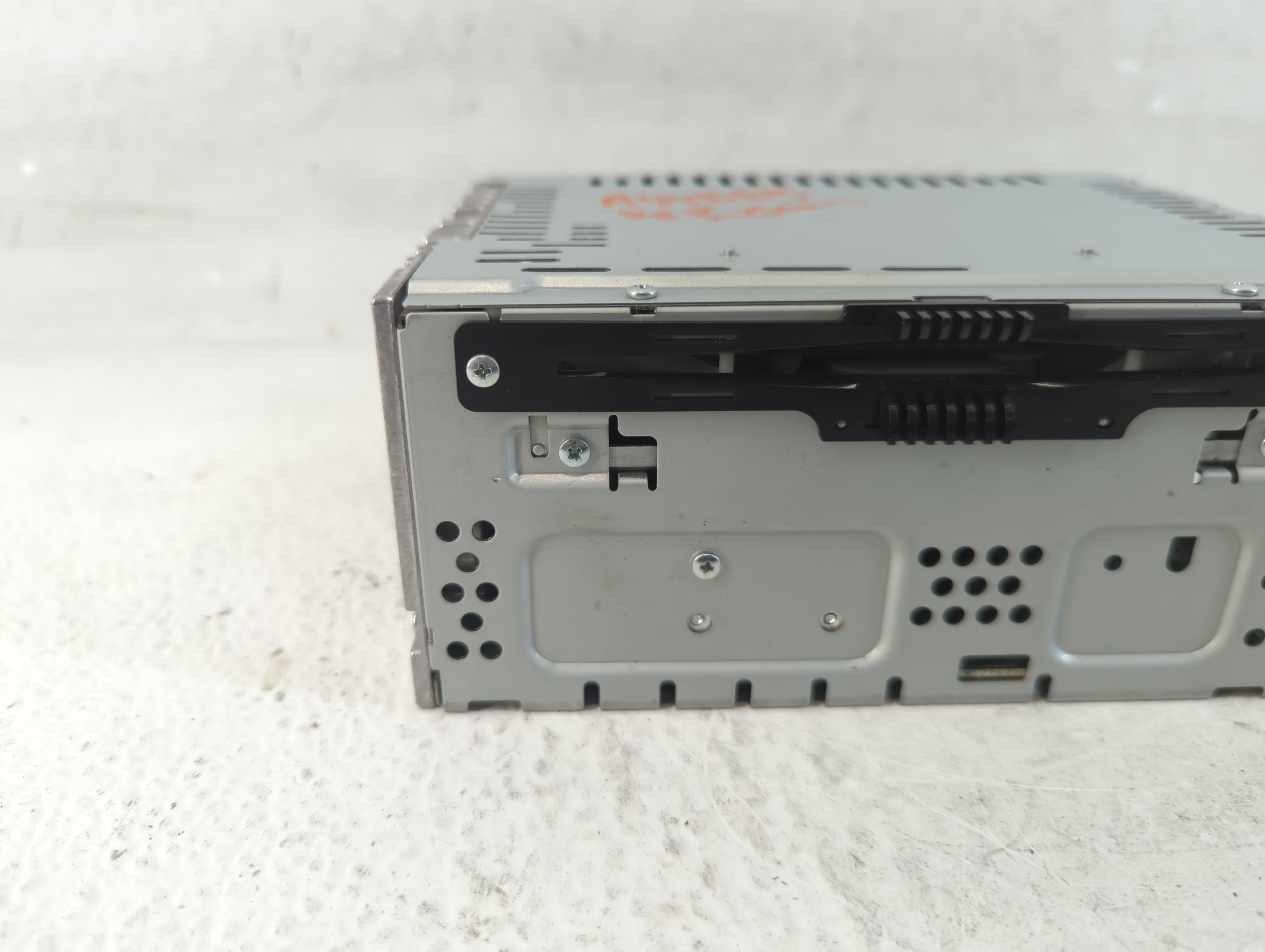 2013-2015 Ford Fusion Radio AM FM Cd Player Receiver Replacement P/N:DS7T-19C107-AK Fits Fits 2013 2014 2015 OEM Used Auto Parts - Oemusedautoparts1.com