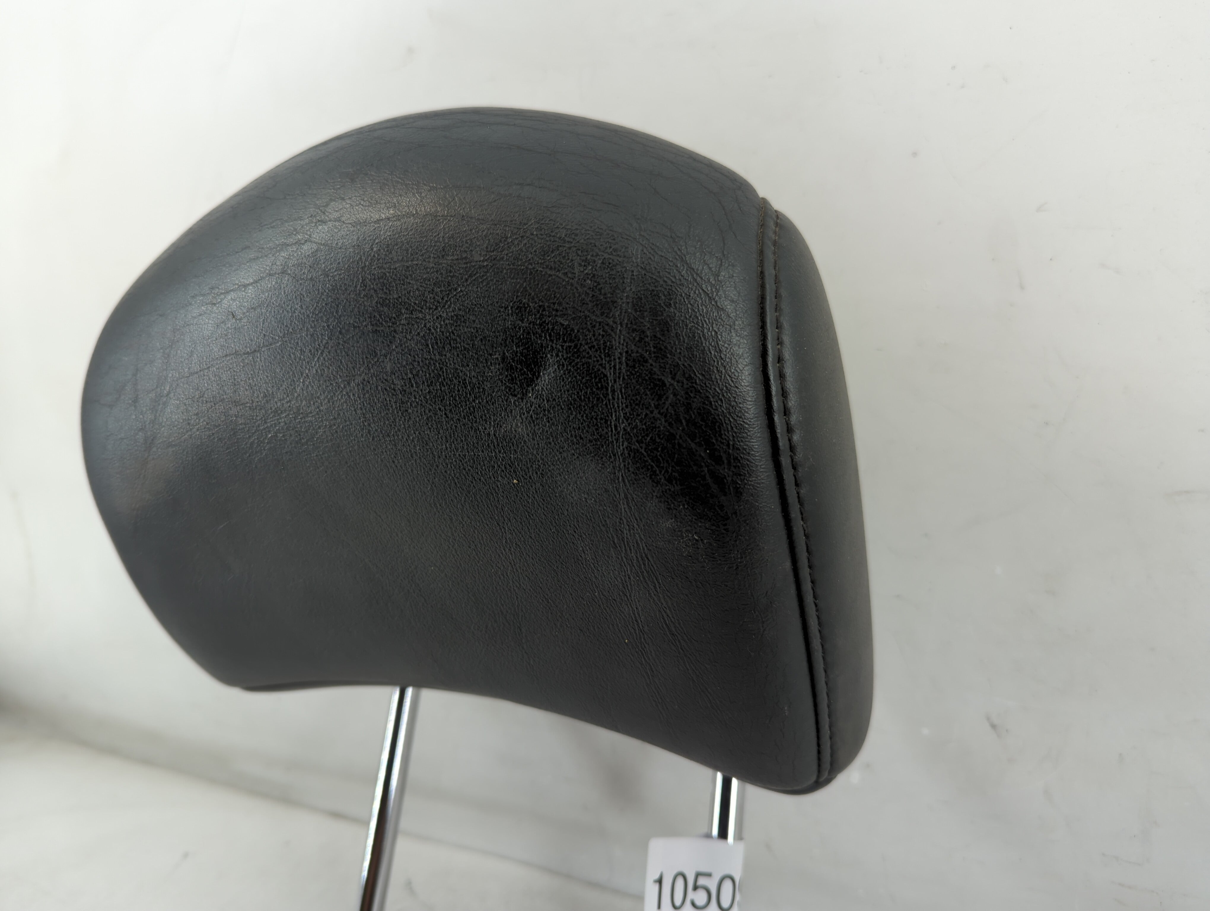 2007-2008 Infiniti Fx35 Headrest Head Rest Front Driver Passenger Seat Fits Fits 2007 2008 OEM Used Auto Parts - Oemusedautoparts1.com