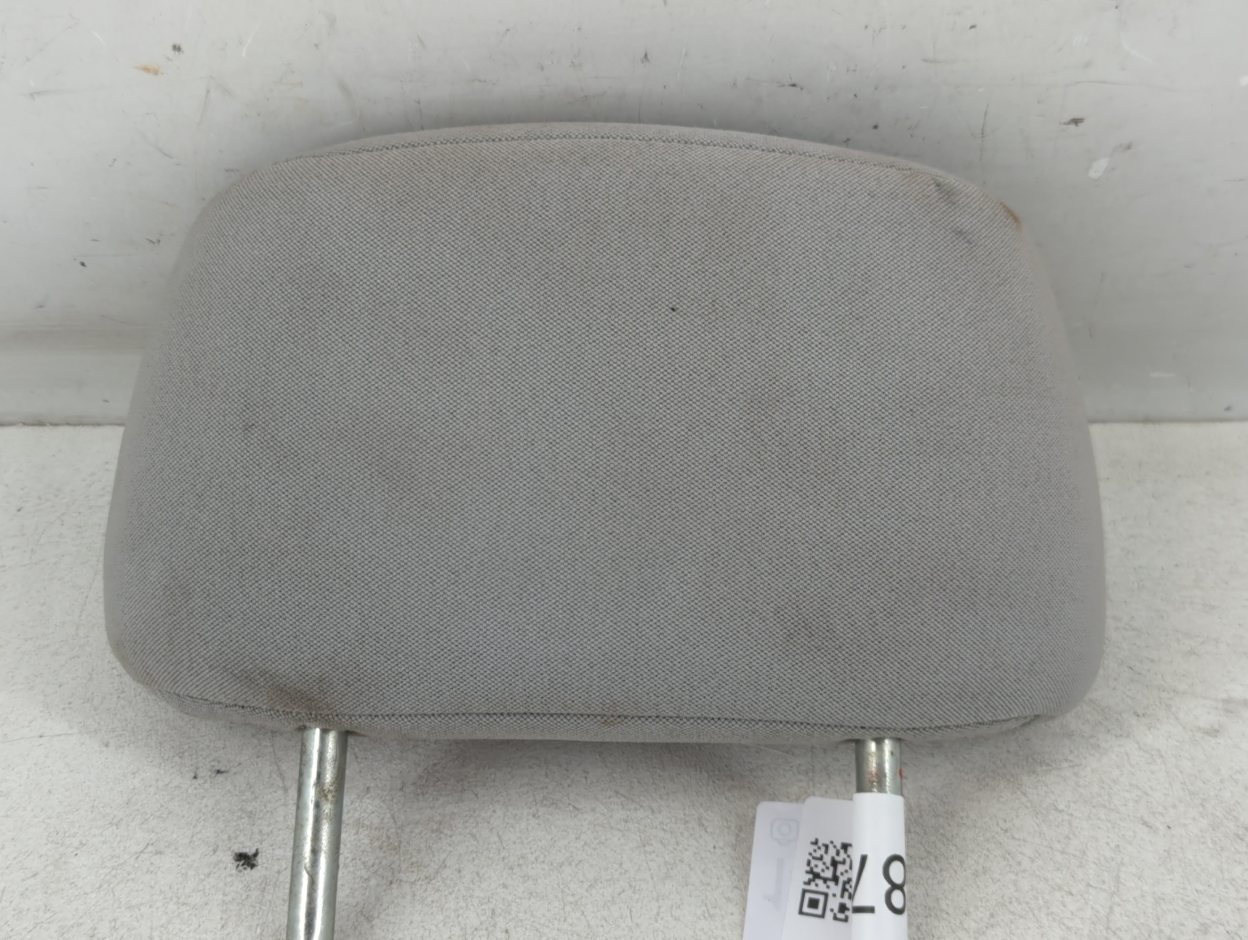 2006-2010 Chevrolet Cobalt Headrest Head Rest Front Driver Passenger Seat Fits Fits 2006 2007 2008 2009 2010 OEM Used Auto Parts - Oemusedautoparts1.com