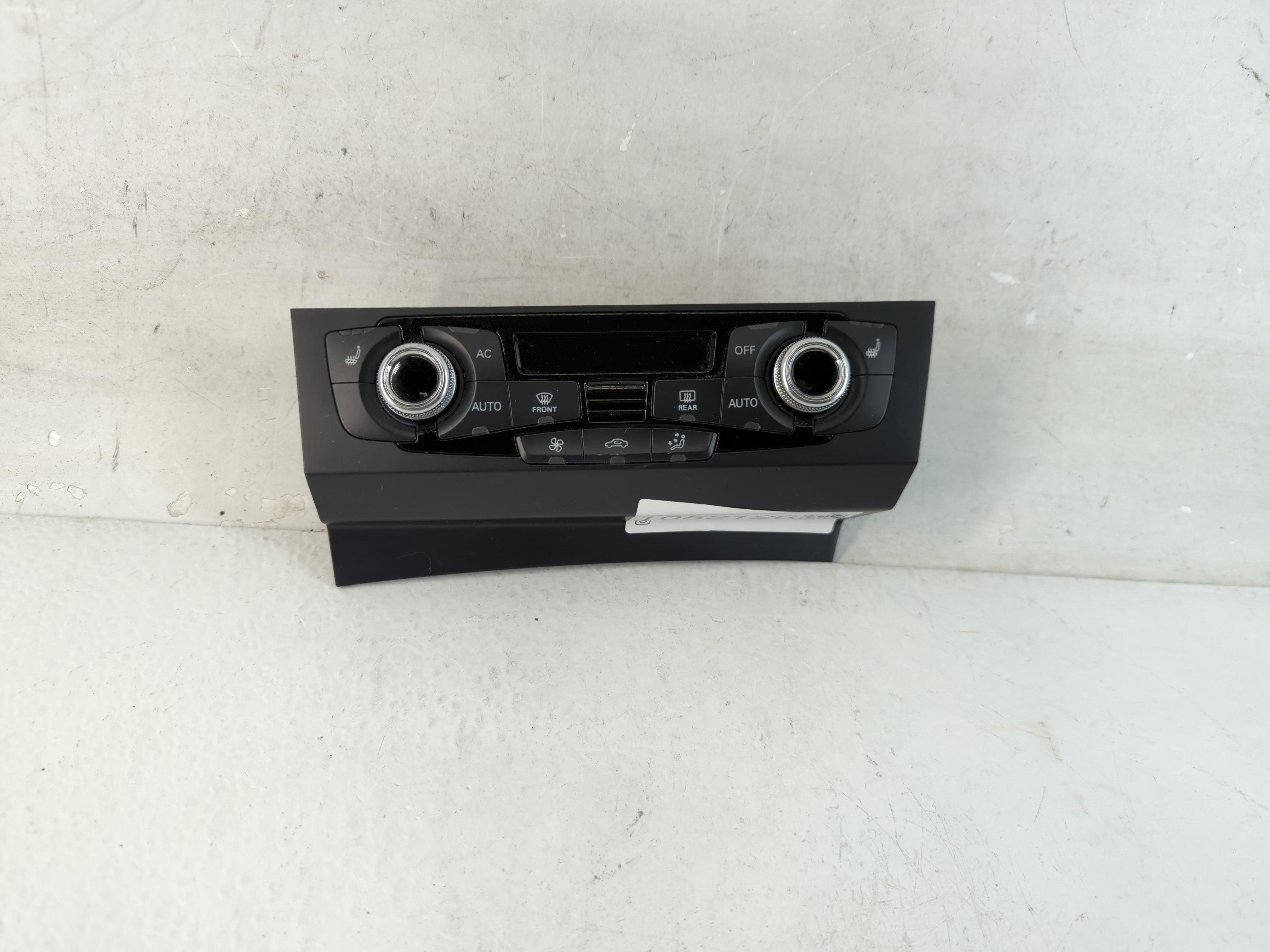 2010-2013 Audi A5 Climate Control Module Temperature AC/Heater Replacement P/N:8K1 820 043 T Fits Fits 2009 2010 2011 2012 2013 OEM Used Auto Parts - Oemusedautoparts1.com