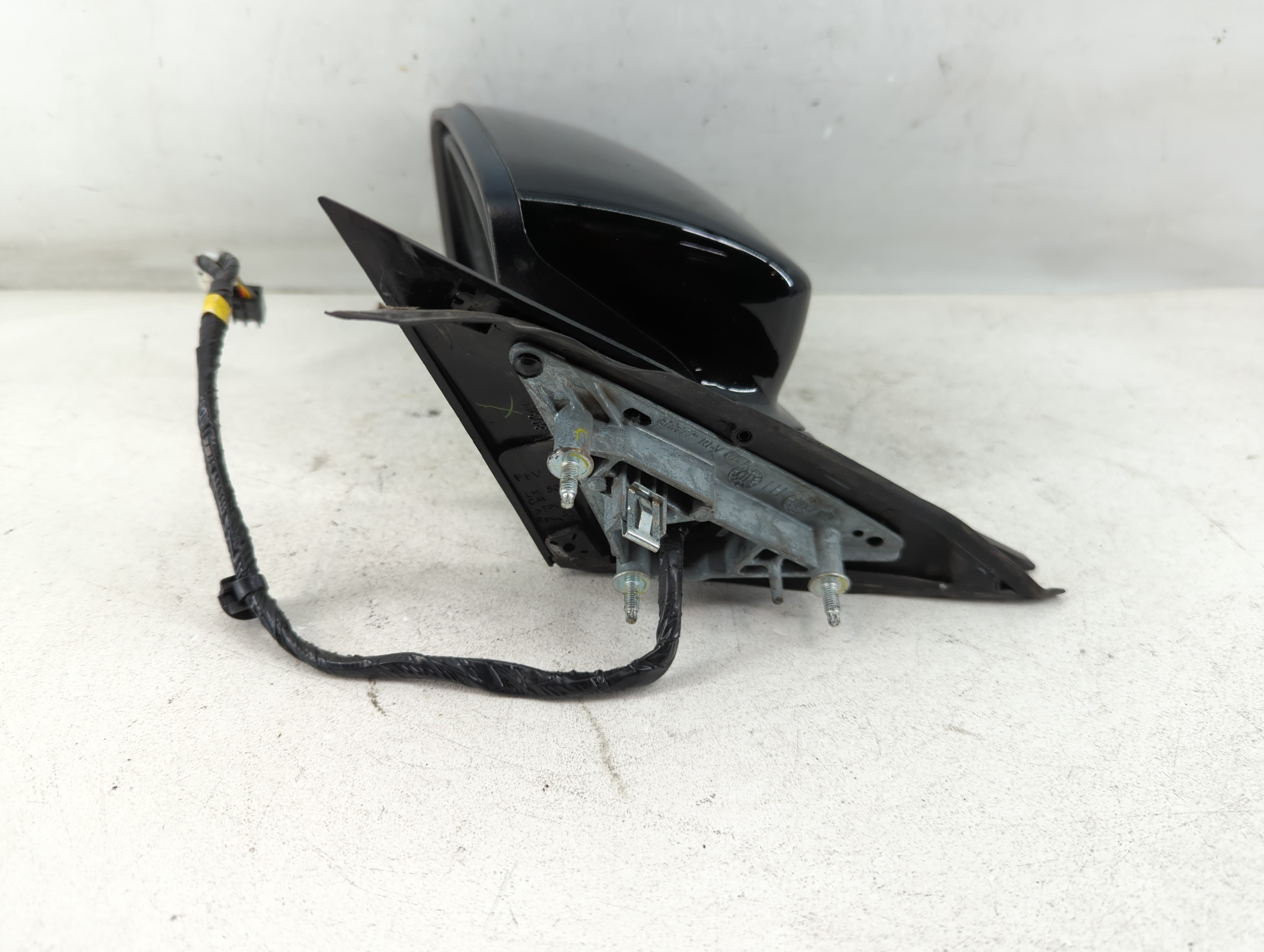2011-2014 Chrysler 300 Side Mirror Replacement Driver Left View Door Mirror P/N:80445 Fits Fits 2011 2012 2013 2014 OEM Used Auto Parts - Oemusedautoparts1.com