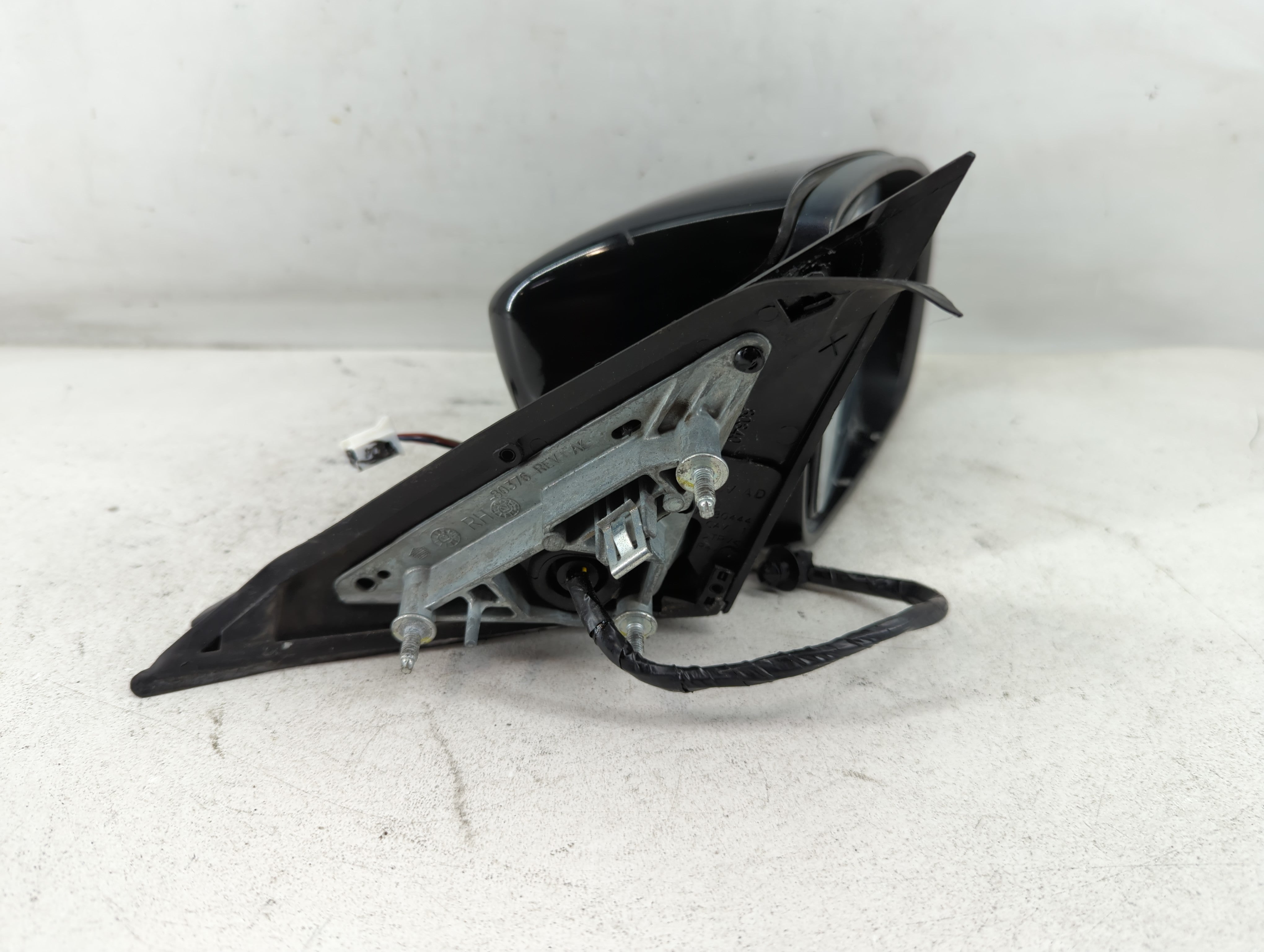 2011-2014 Chrysler 300 Side Mirror Replacement Passenger Right View Door Mirror P/N:80444 Fits Fits 2011 2012 2013 2014 OEM Used Auto Parts - Oemusedautoparts1.com