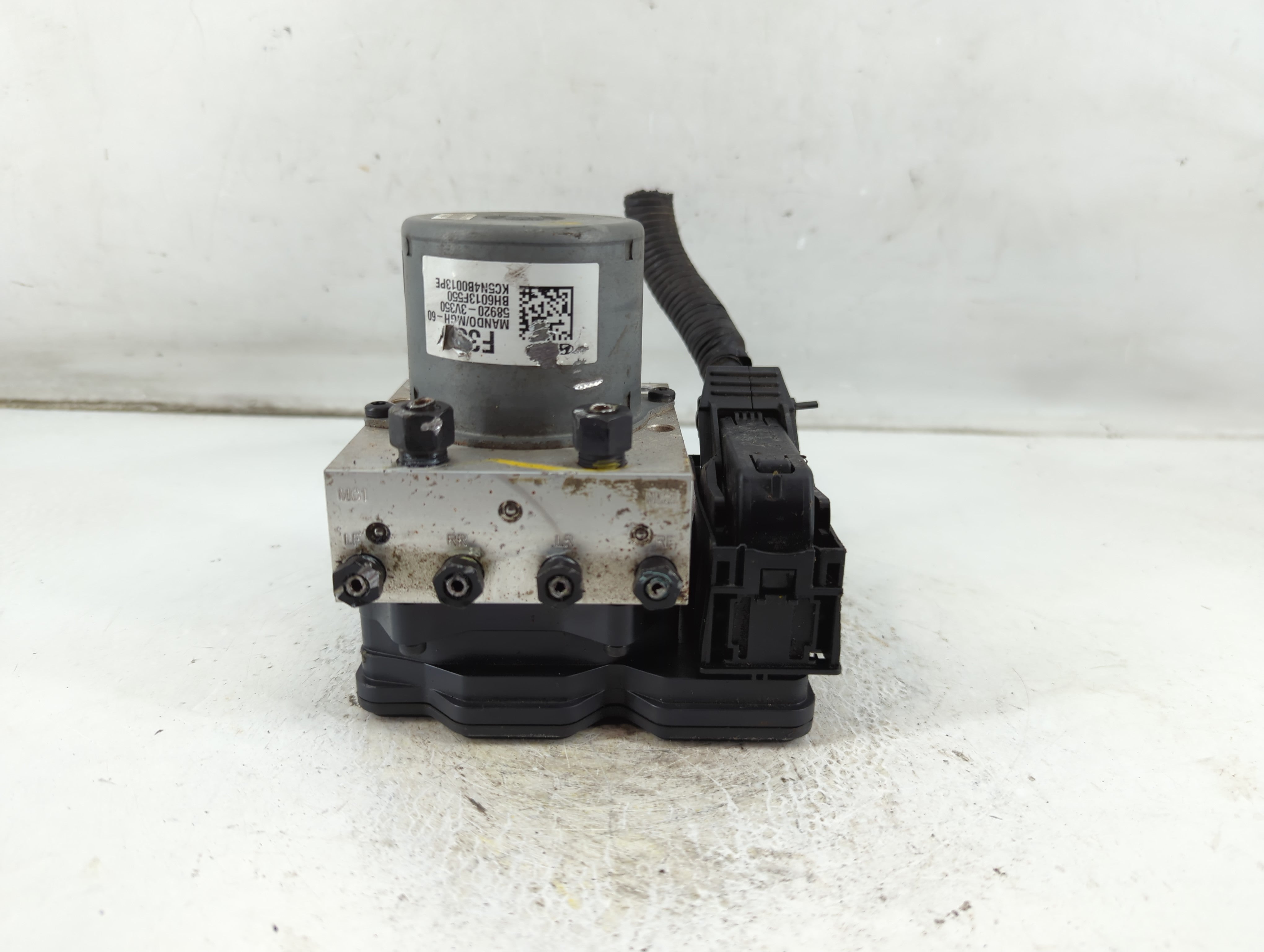 2015 Hyundai Azera ABS Pump Control Module Replacement P/N:58920-3V350 Fits OEM Used Auto Parts - Oemusedautoparts1.com