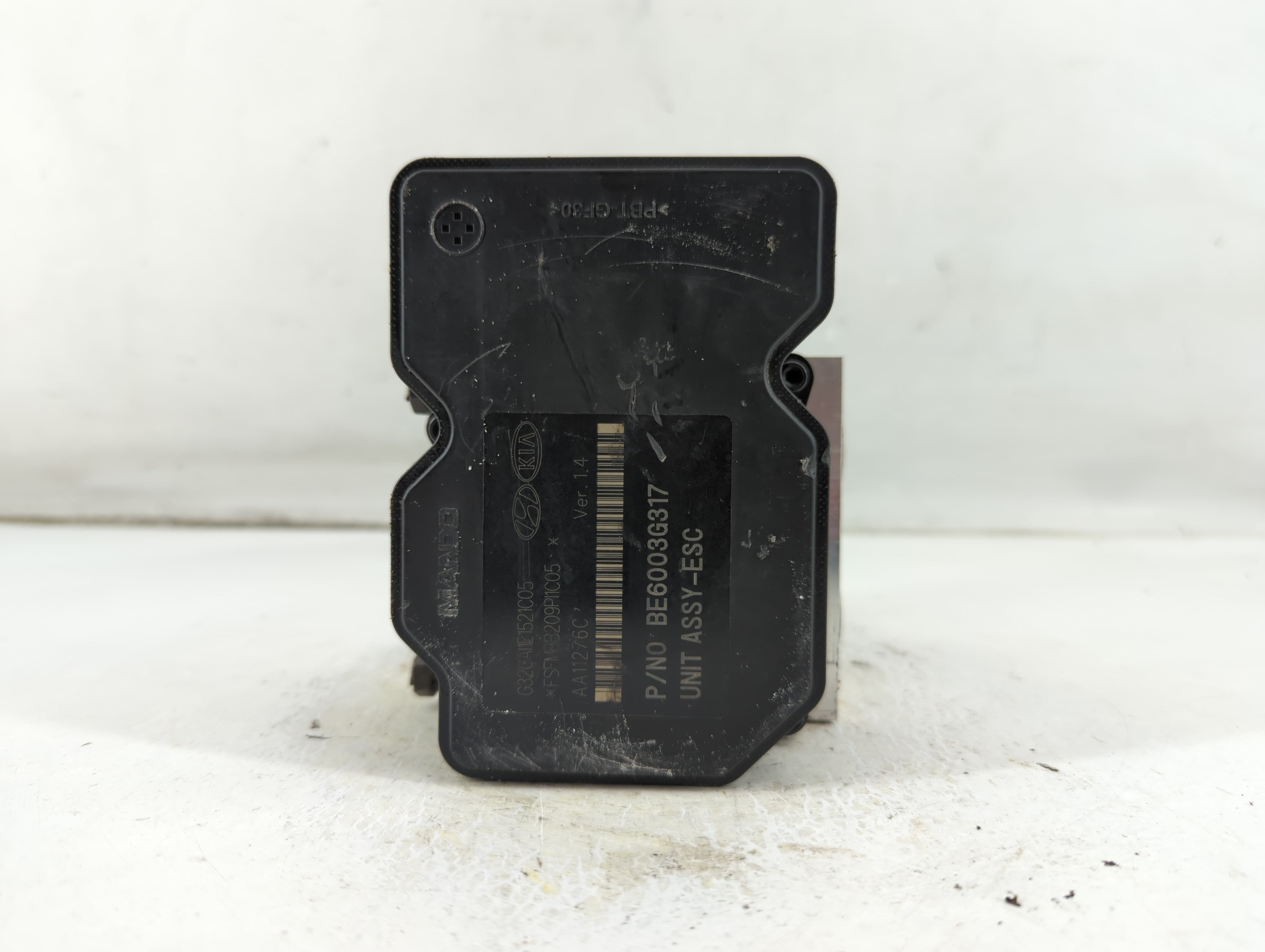 2011-2013 Kia Optima ABS Pump Control Module Replacement P/N:58920-2T550 Fits Fits 2011 2012 2013 OEM Used Auto Parts - Oemusedautoparts1.com