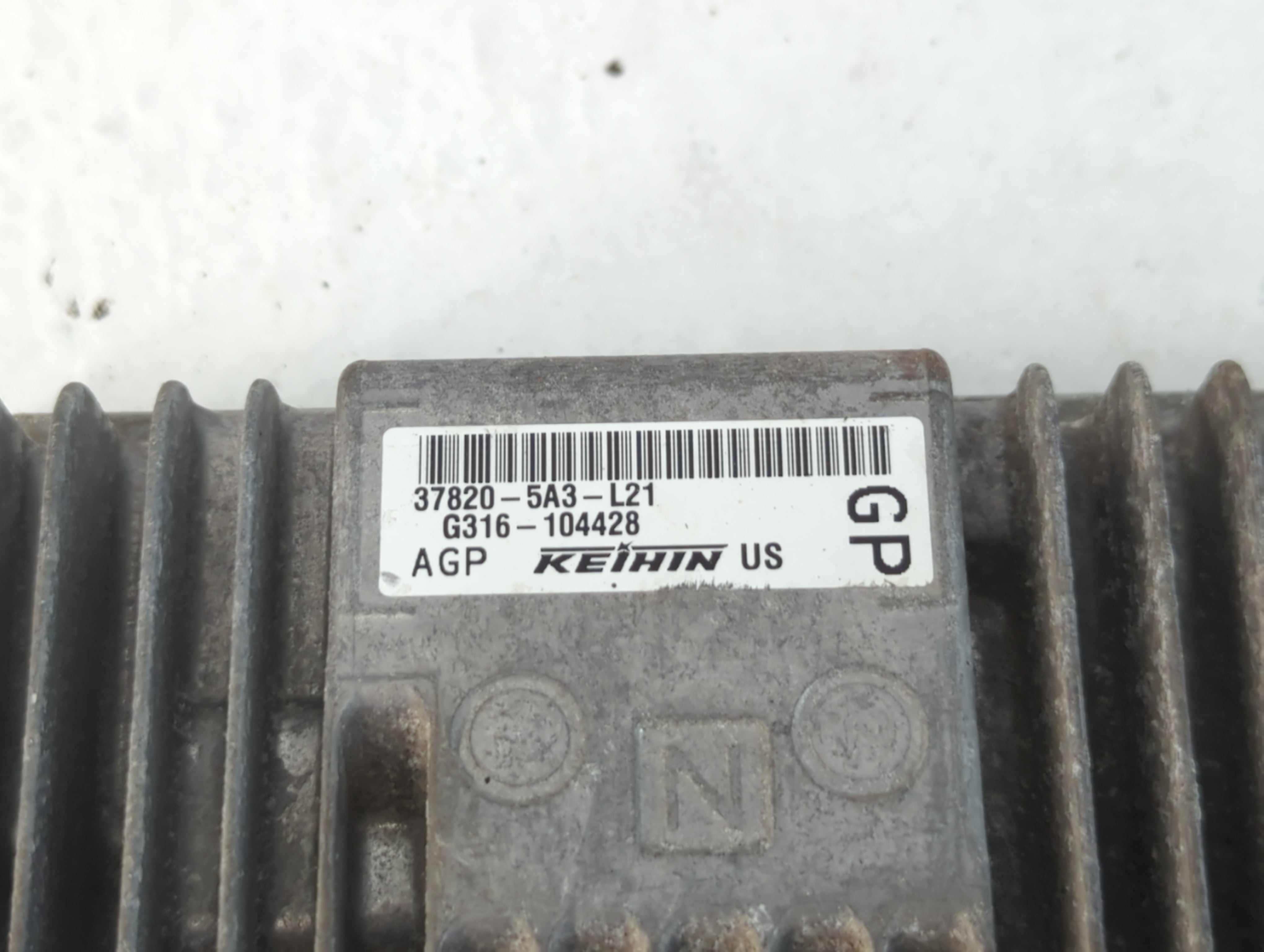 2014 Honda Accord PCM Engine Control Computer ECU ECM PCU OEM P/N:G316-104428 37820-5A3-L21 Fits OEM Used Auto Parts - Oemusedautoparts1.com