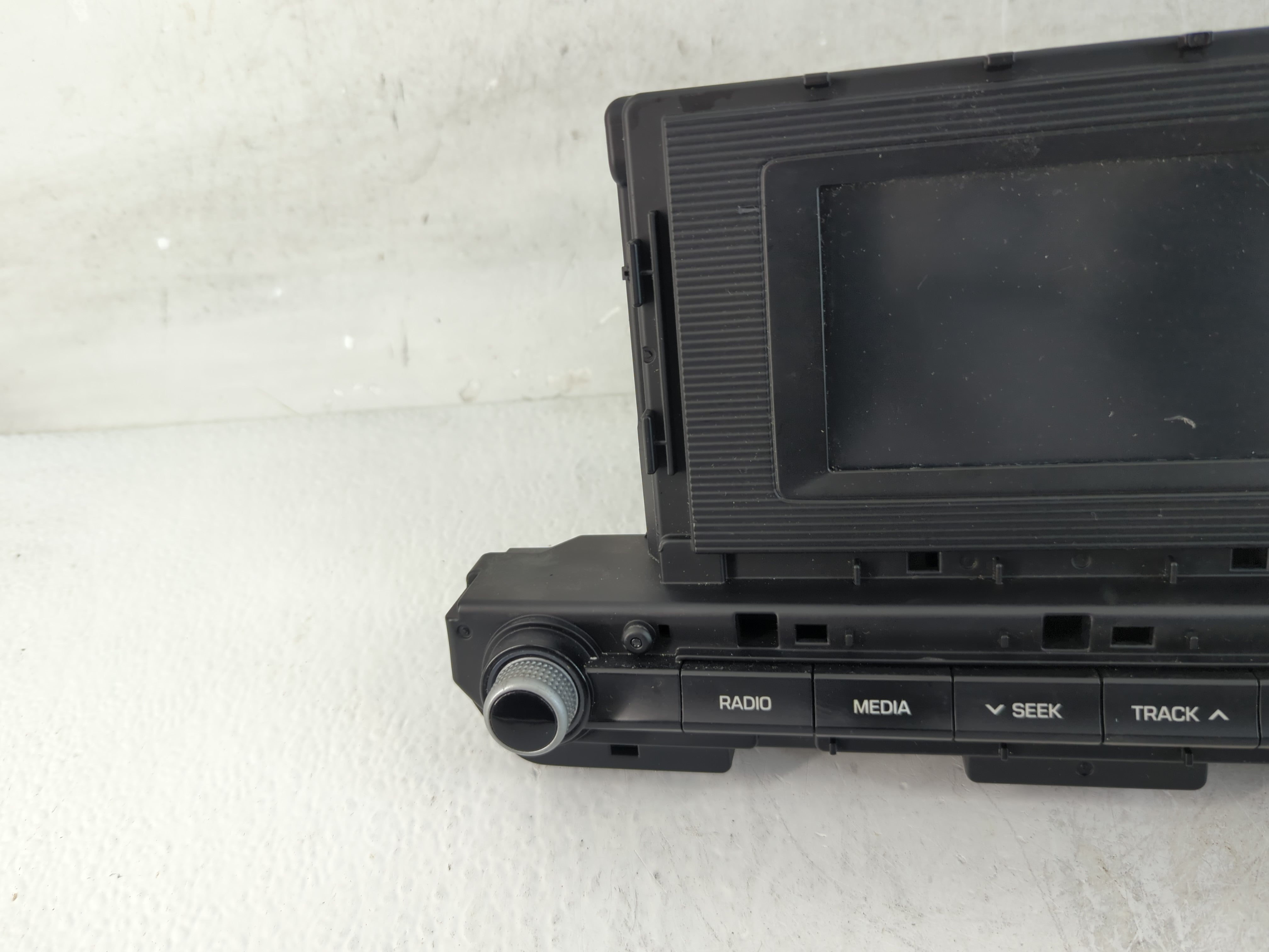 2019-2020 Hyundai Elantra Radio AM FM Cd Player Receiver Replacement P/N:96180F2UA0SSH Fits Fits 2019 2020 OEM Used Auto Parts - Oemusedautoparts1.com