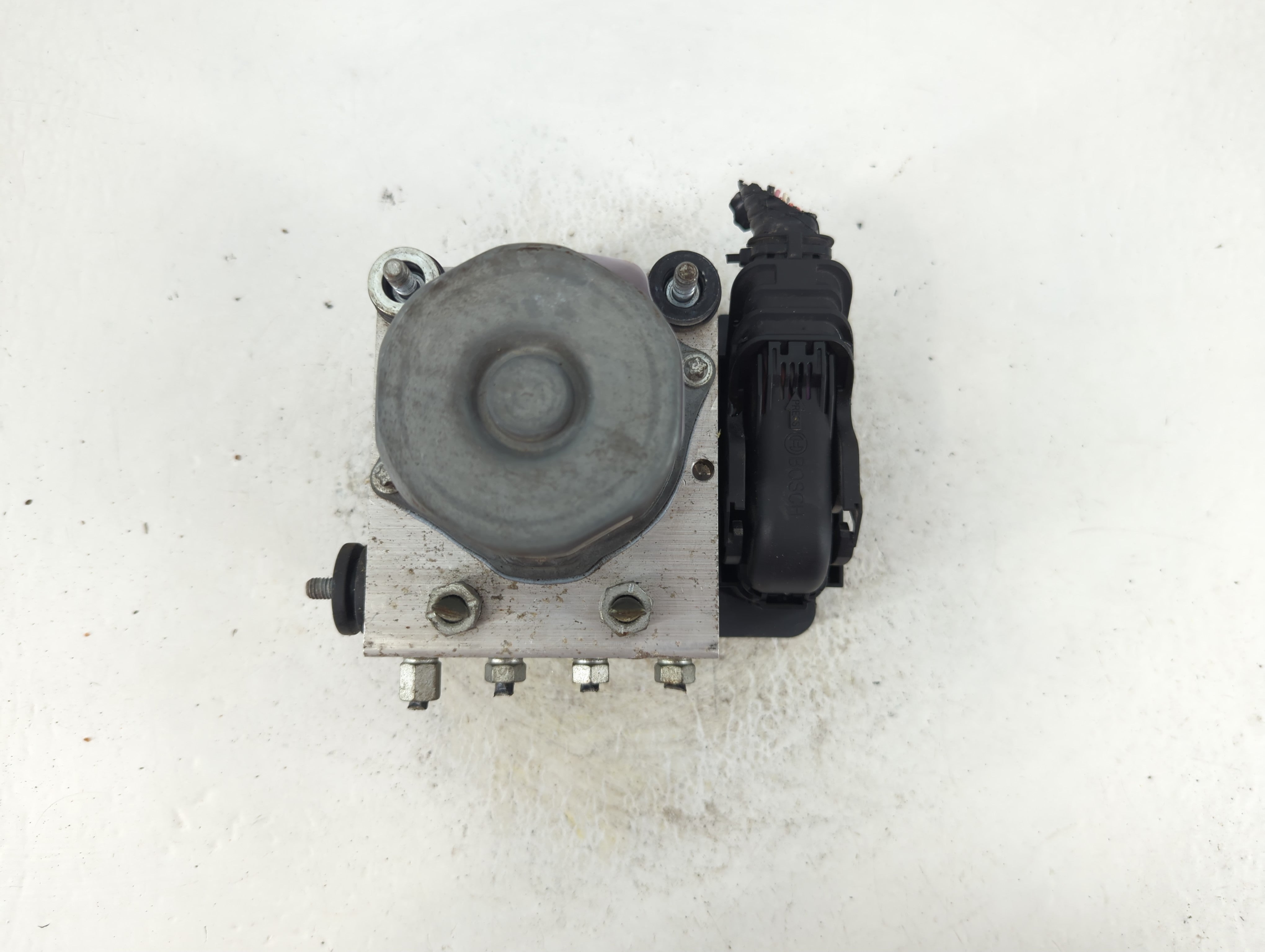 2015-2016 Honda Cr-V ABS Pump Control Module Replacement P/N:57110-11X Fits Fits 2015 2016 OEM Used Auto Parts - Oemusedautoparts1.com