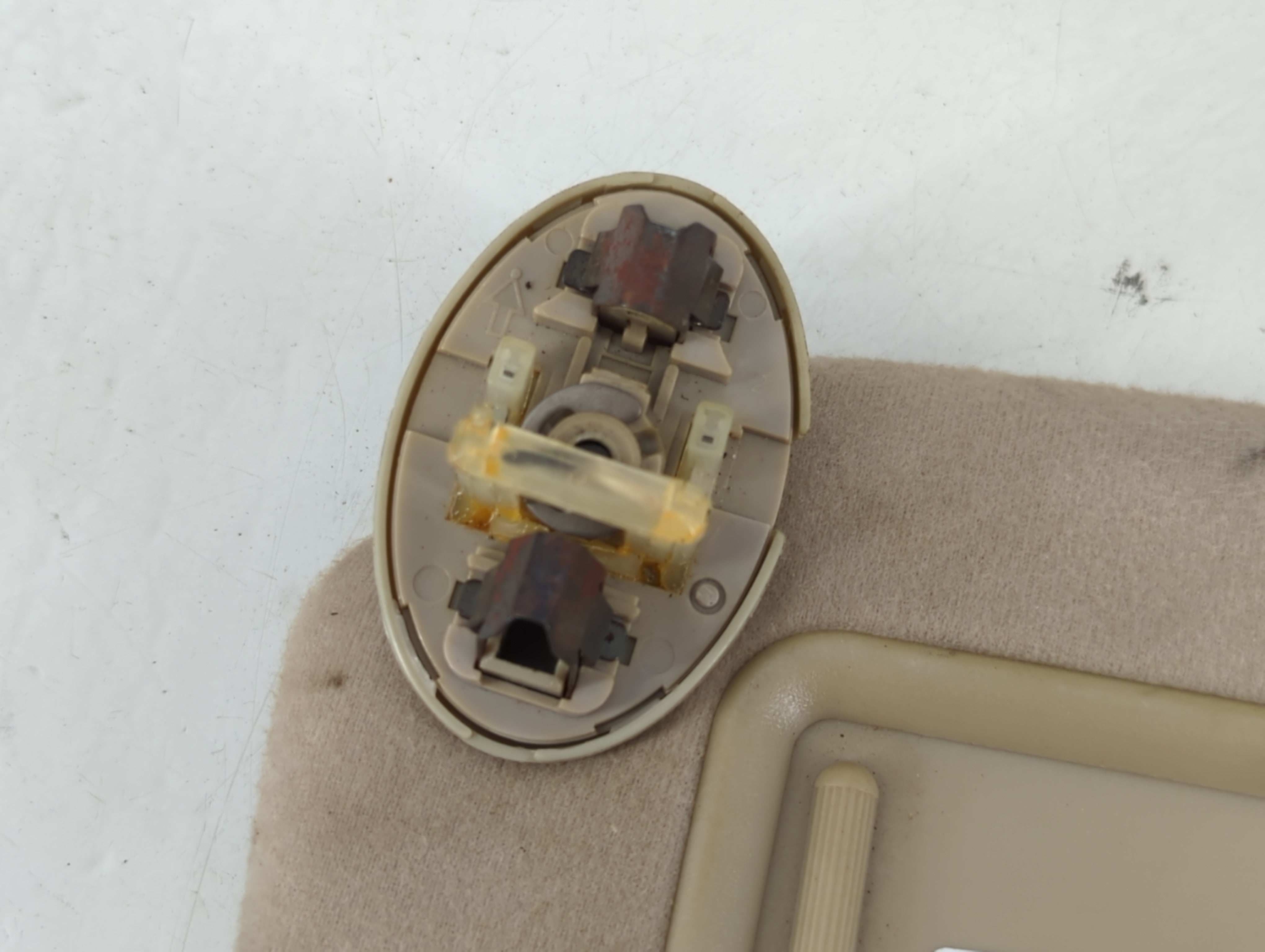 2007-2011 Toyota Camry Sun Visor Shade Replacement Driver Left Mirror Fits Fits 2007 2008 2009 2010 2011 OEM Used Auto Parts - Oemusedautoparts1.com
