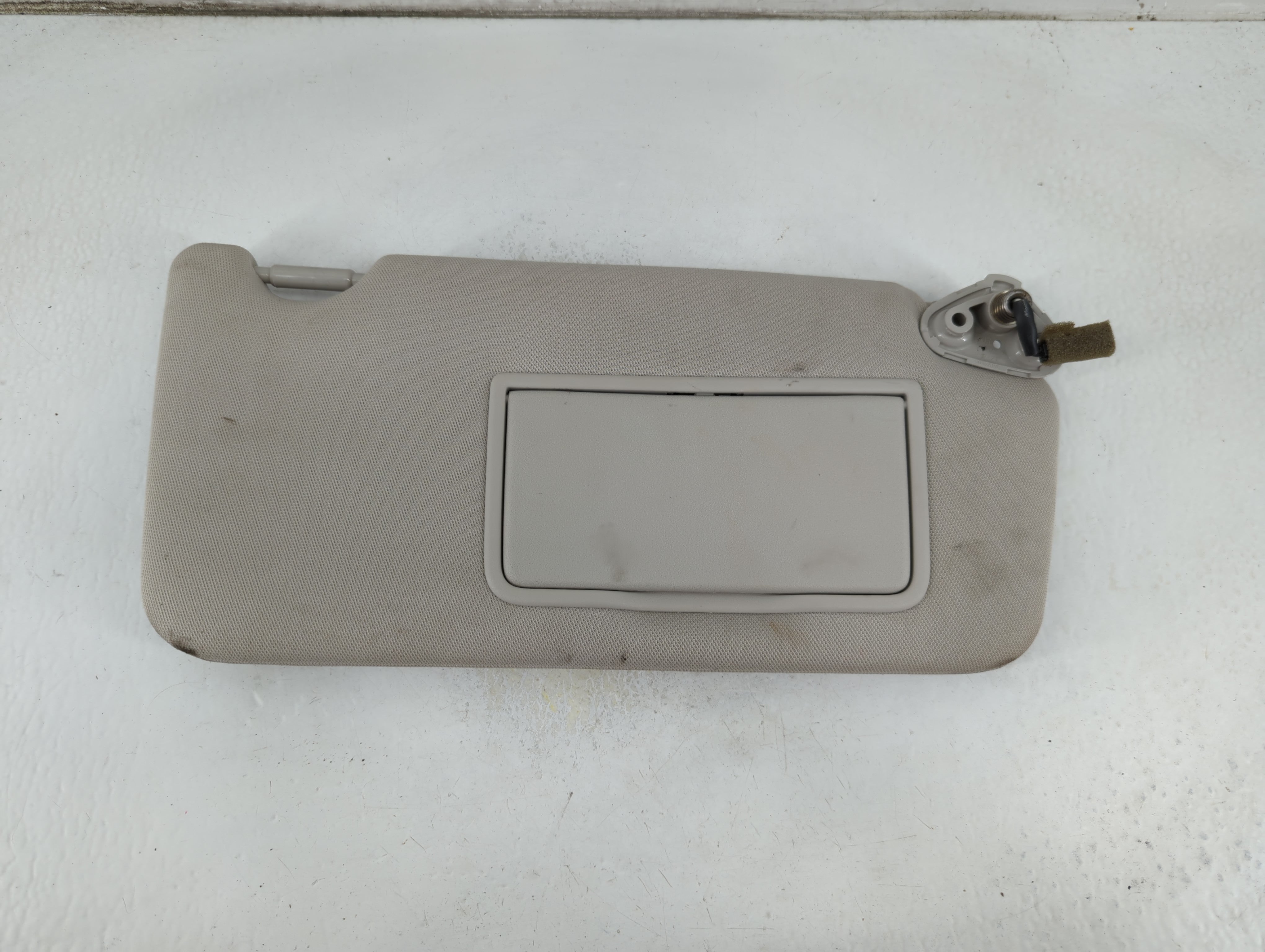 2010-2014 Subaru Legacy Sun Visor Shade Replacement Passenger Right Mirror Fits Fits 2010 2011 2012 2013 2014 OEM Used Auto Parts - Oemusedautoparts1.com
