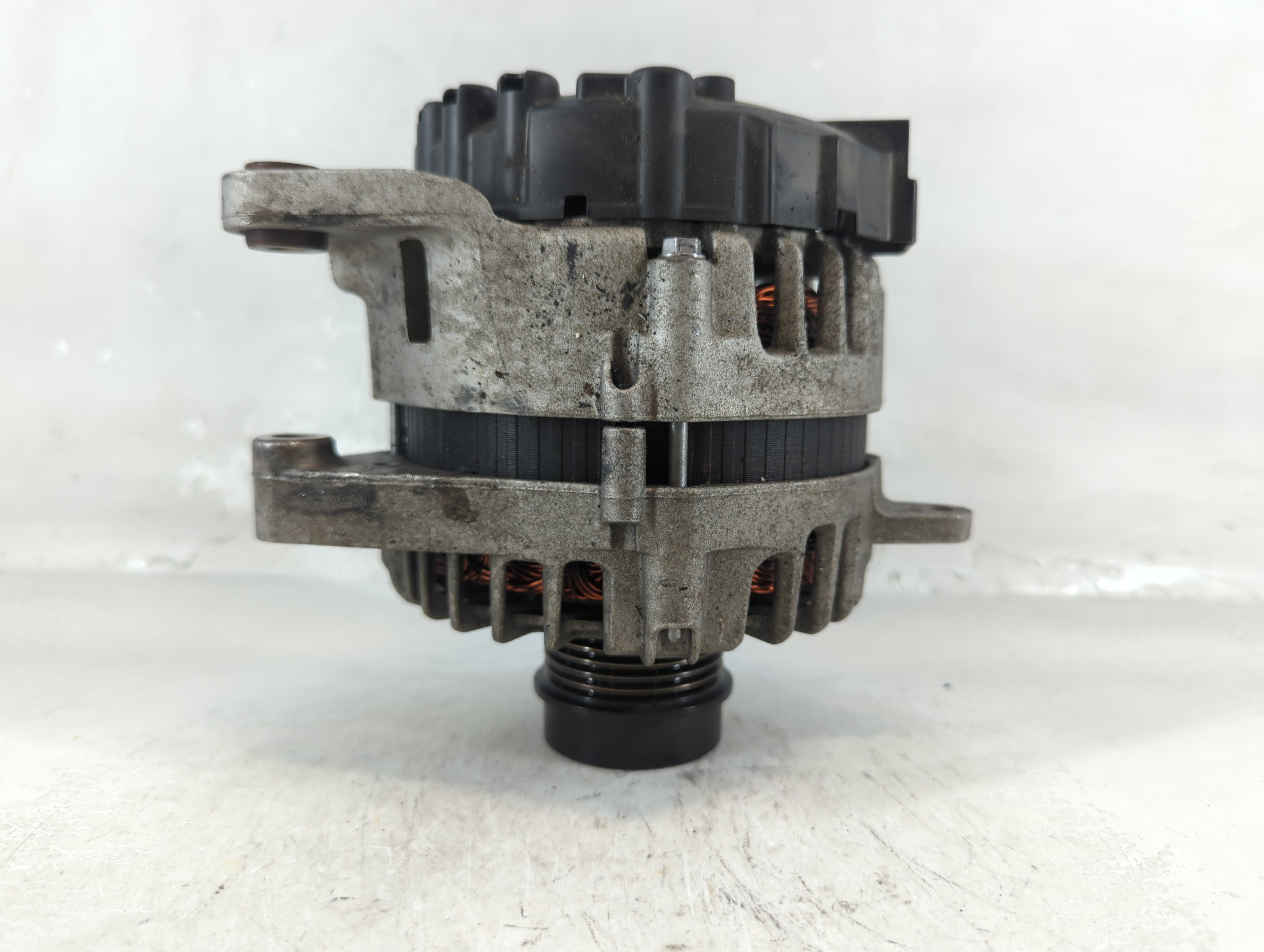 2021-2022 Chevrolet Trailblazer Alternator Replacement Generator Charging Assembly Engine OEM P/N:42798617 Fits OEM Used Auto Parts - Oemusedautoparts1.com