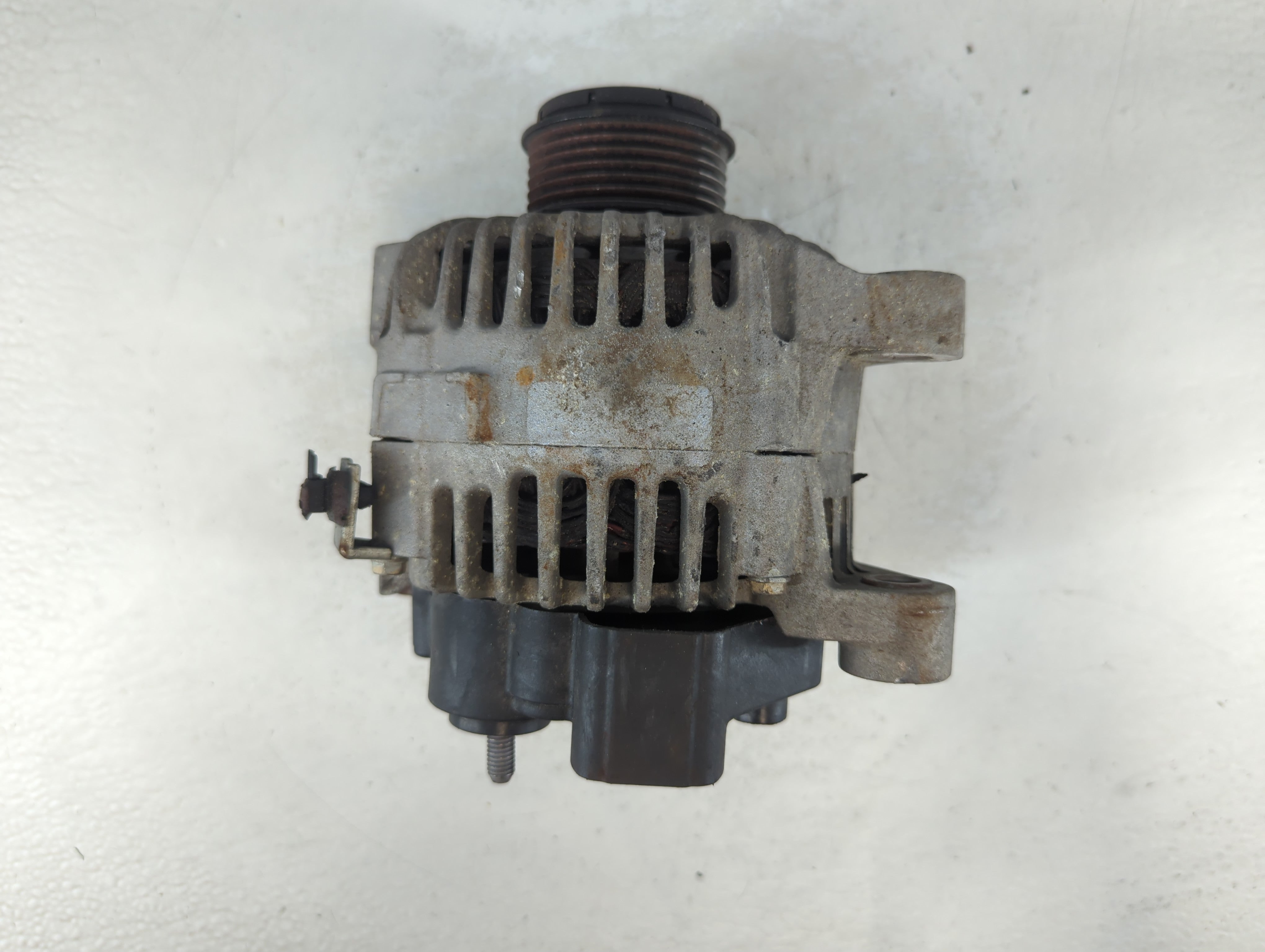 2011-2013 Hyundai Sonata Alternator Replacement Generator Charging Assembly Engine OEM Fits Fits 2010 2011 2012 2013 OEM Used Auto Parts - Oemusedautoparts1.com