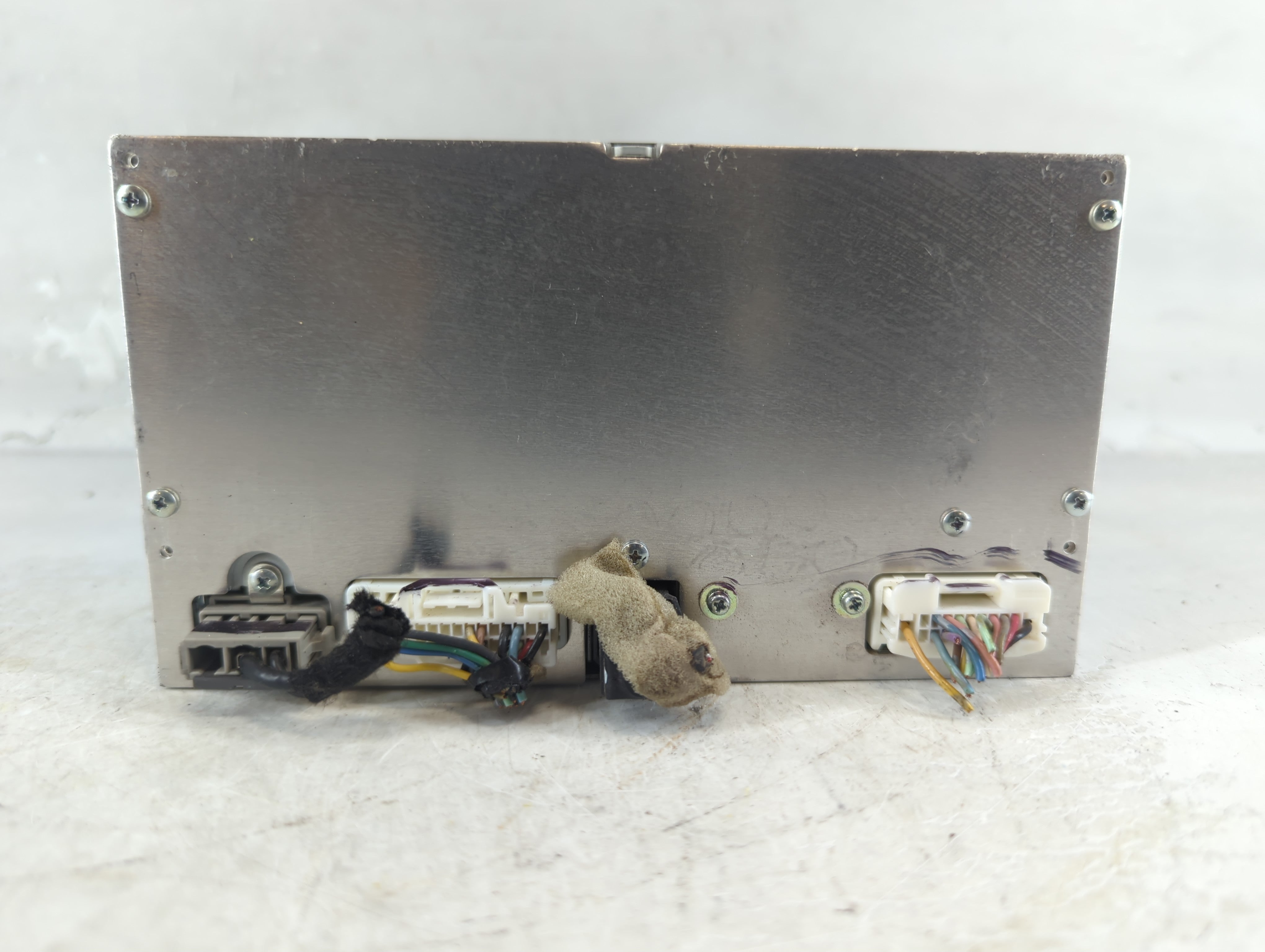 2015-2017 Nissan Sentra Radio AM FM Cd Player Receiver Replacement P/N:28185 9MC1A Fits Fits 2015 2016 2017 2018 OEM Used Auto Parts - Oemusedautoparts1.com