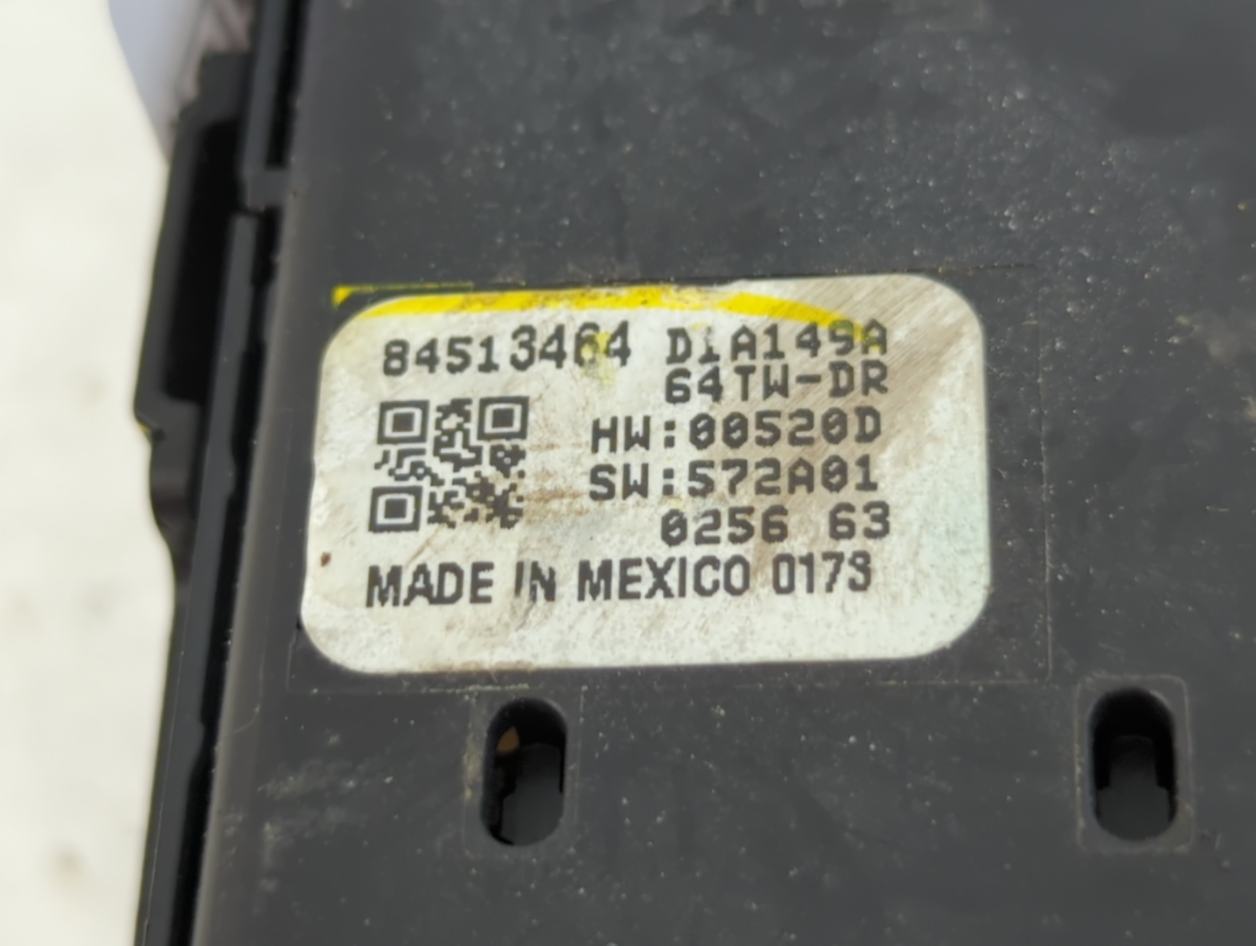 2018-2022 Chevrolet Equinox Master Power Window Switch Replacement Driver Side Left P/N:84513464 Fits OEM Used Auto Parts - Oemusedautoparts1.com