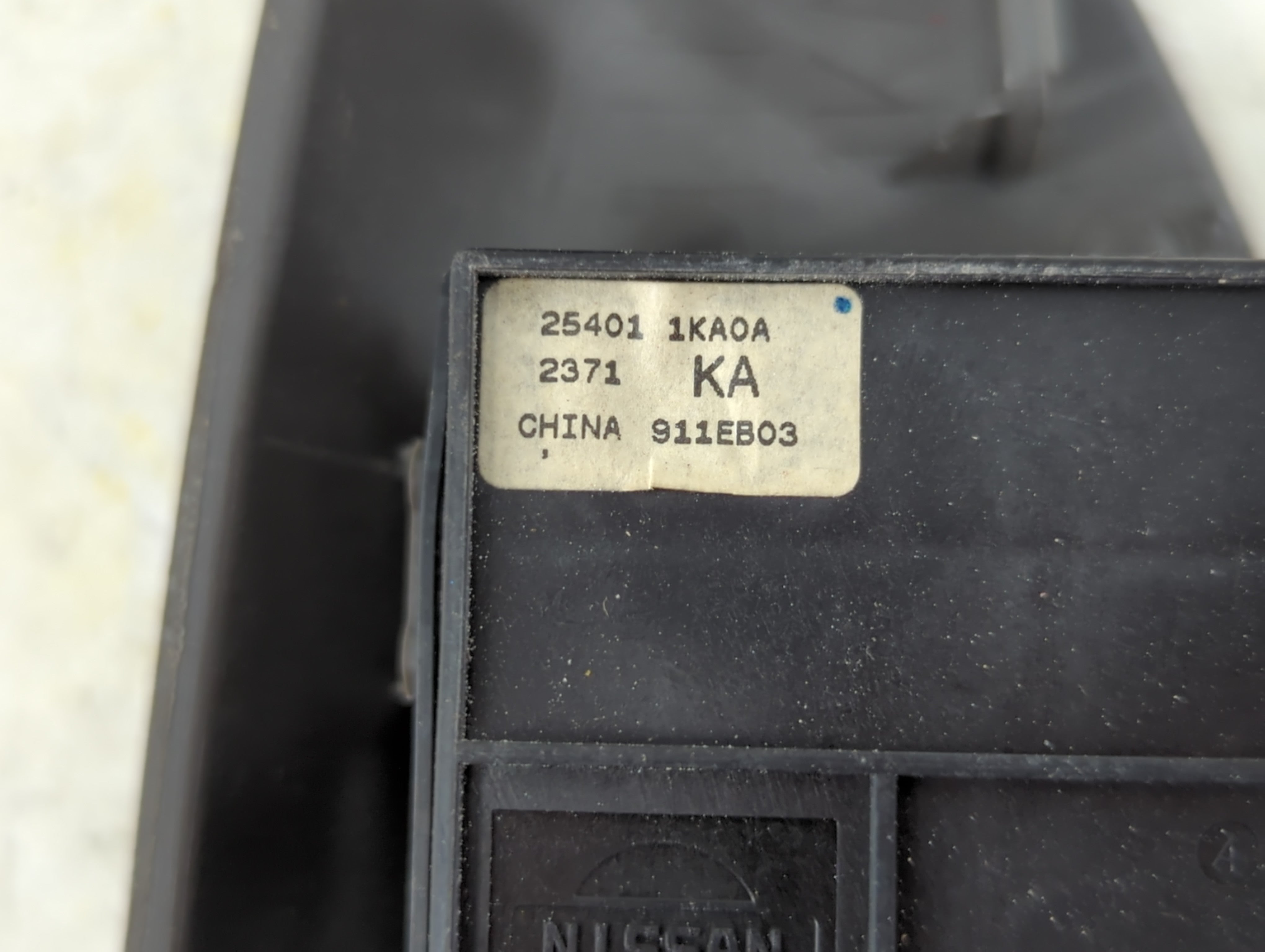 2011-2017 Nissan Juke Master Power Window Switch Replacement Driver Side Left P/N:25401 1KA0A 25401 1KA0B Fits OEM Used Auto Parts - Oemusedautoparts1.com