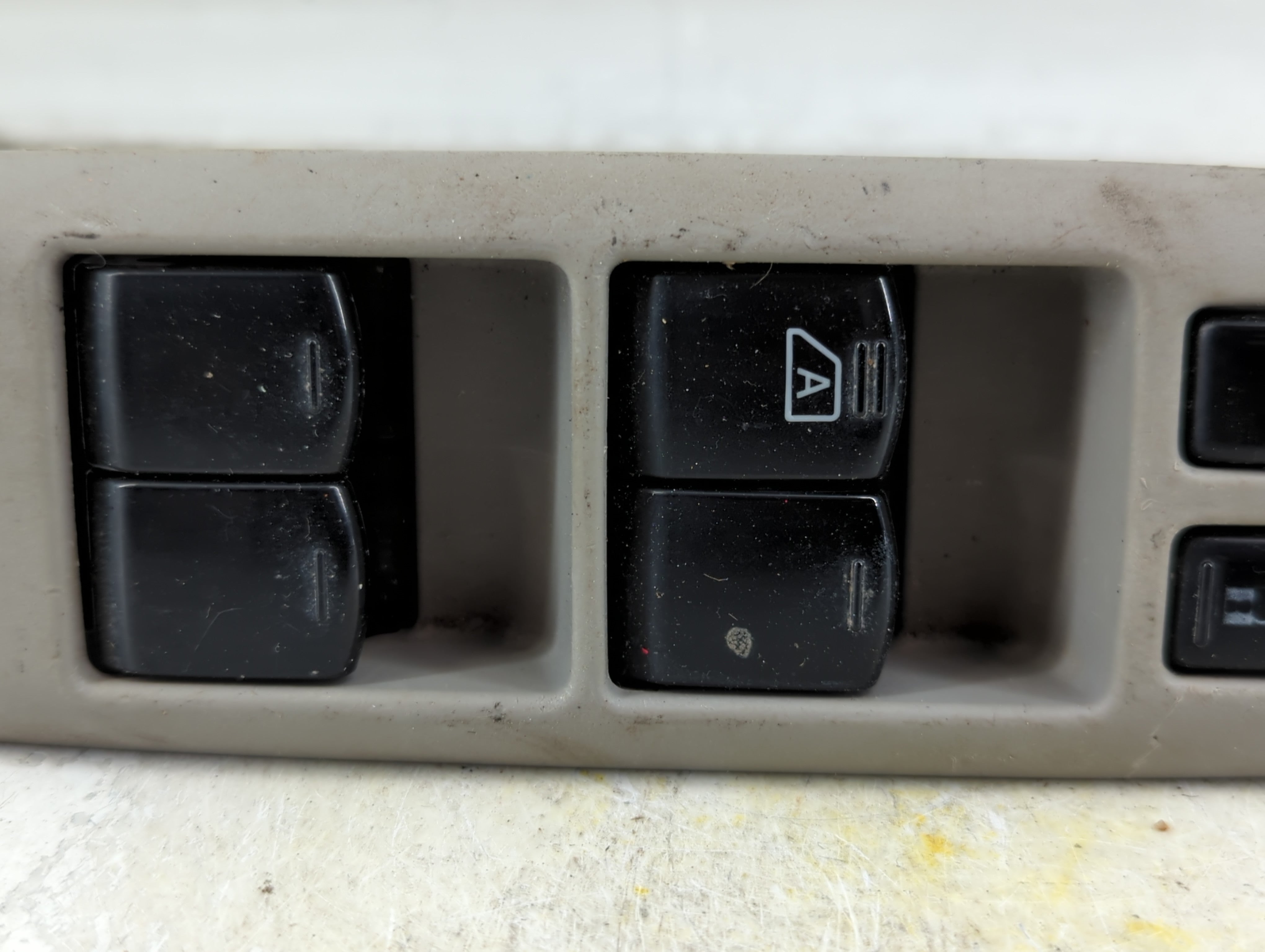 2011-2015 Nissan Rogue Master Power Window Switch Replacement Driver Side Left P/N:PA6-GF30 Fits Fits 2011 2012 2013 2014 2015 OEM Used Auto Parts - Oemusedautoparts1.com