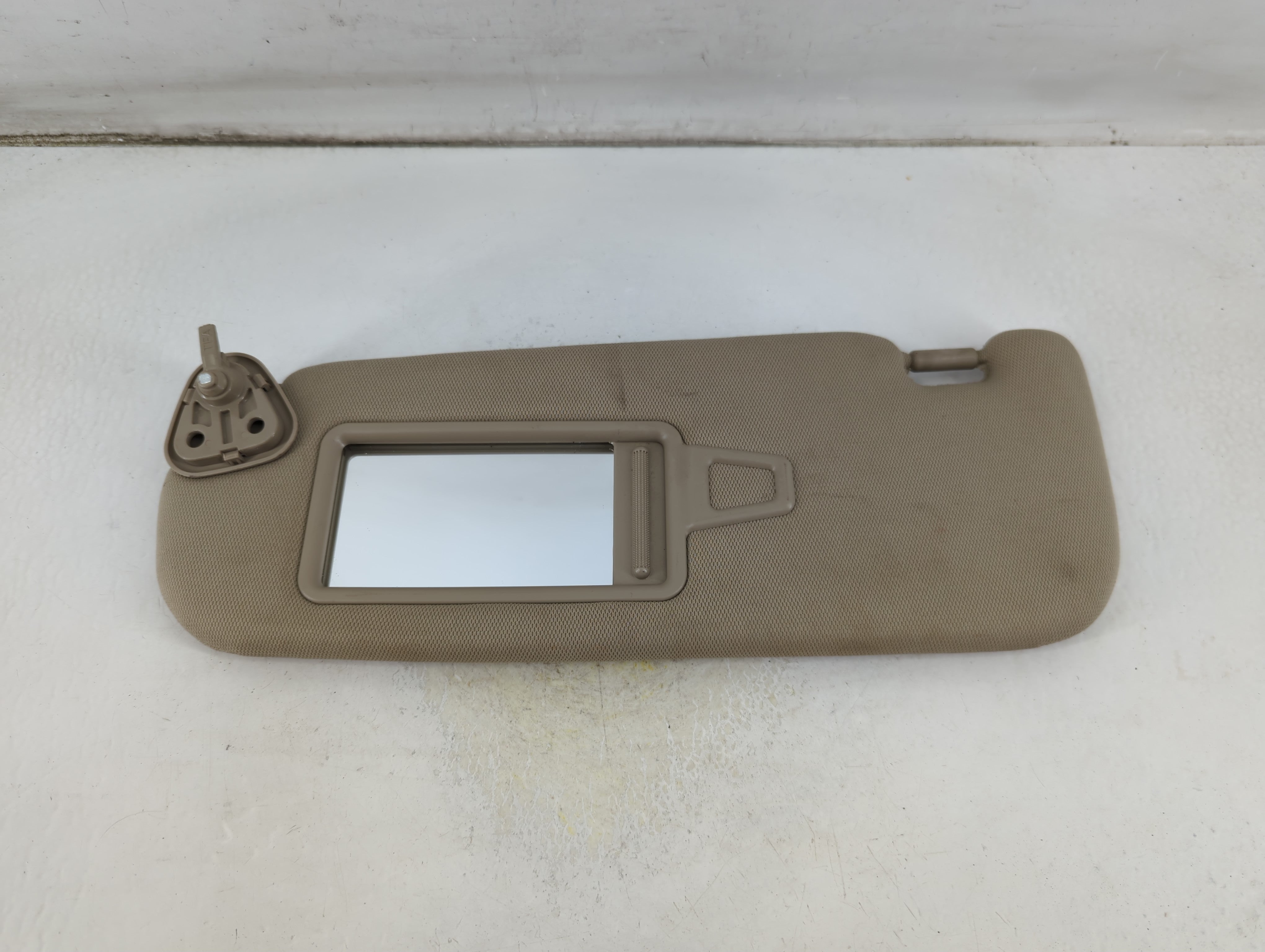 2011-2016 Kia Optima Sun Visor Shade Replacement Driver Left Mirror Fits Fits 2011 2012 2013 2014 2015 2016 OEM Used Auto Parts - Oemusedautoparts1.com