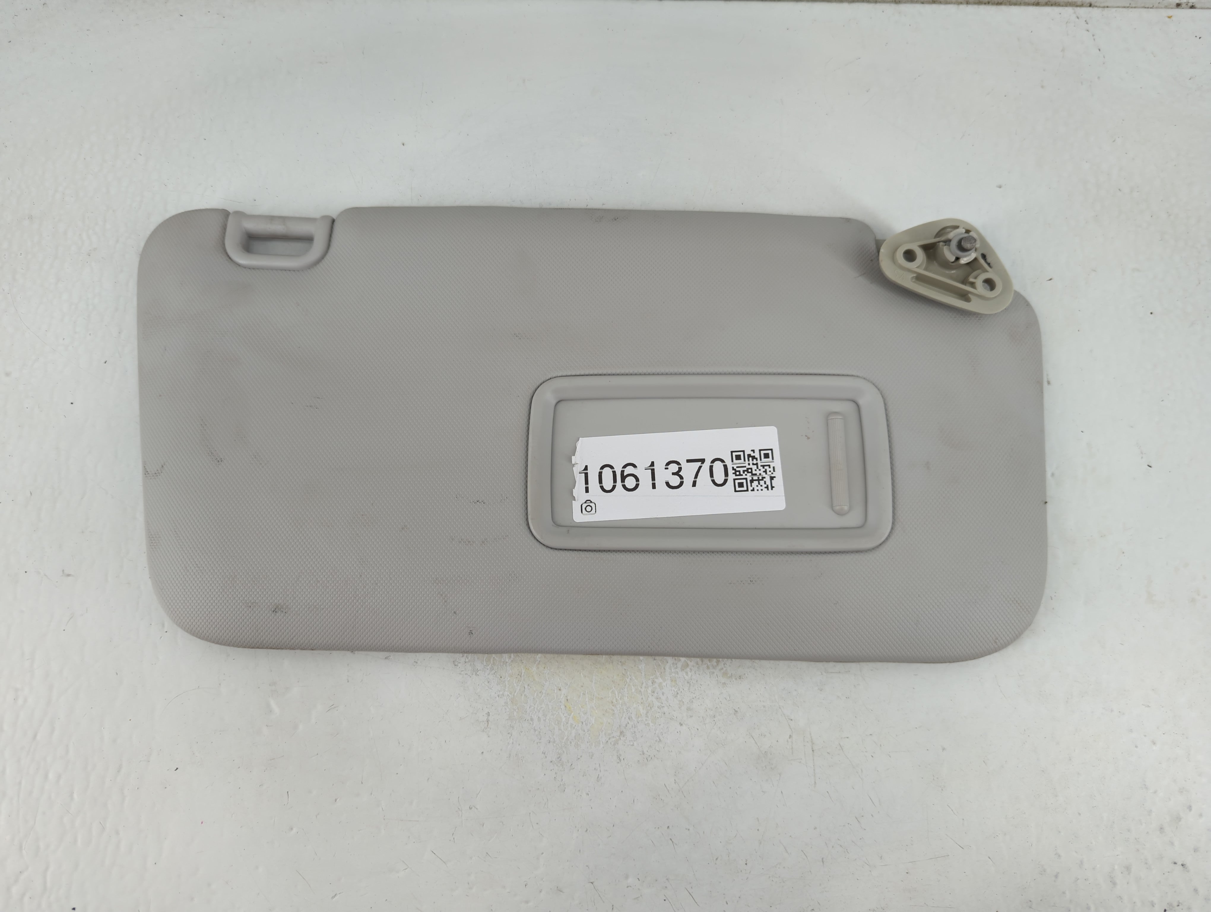 2012 Subaru Forester Sun Visor Shade Replacement Passenger Right Mirror Fits OEM Used Auto Parts - Oemusedautoparts1.com