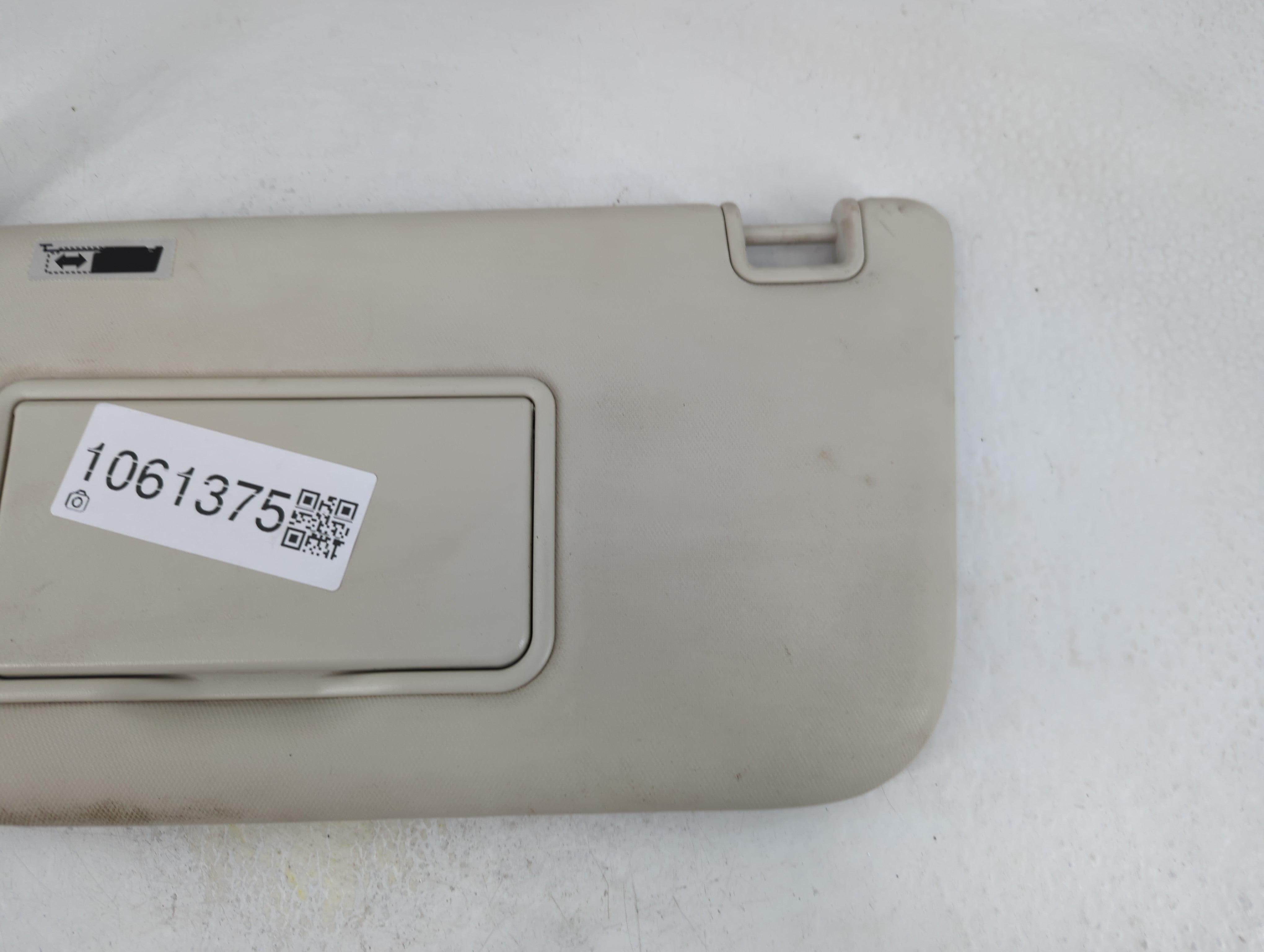 2013-2019 Ford Escape Sun Visor Shade Replacement Driver Left Mirror Fits Fits 2013 2014 2015 2016 2017 2018 2019 OEM Used Auto Parts - Oemusedautoparts1.com