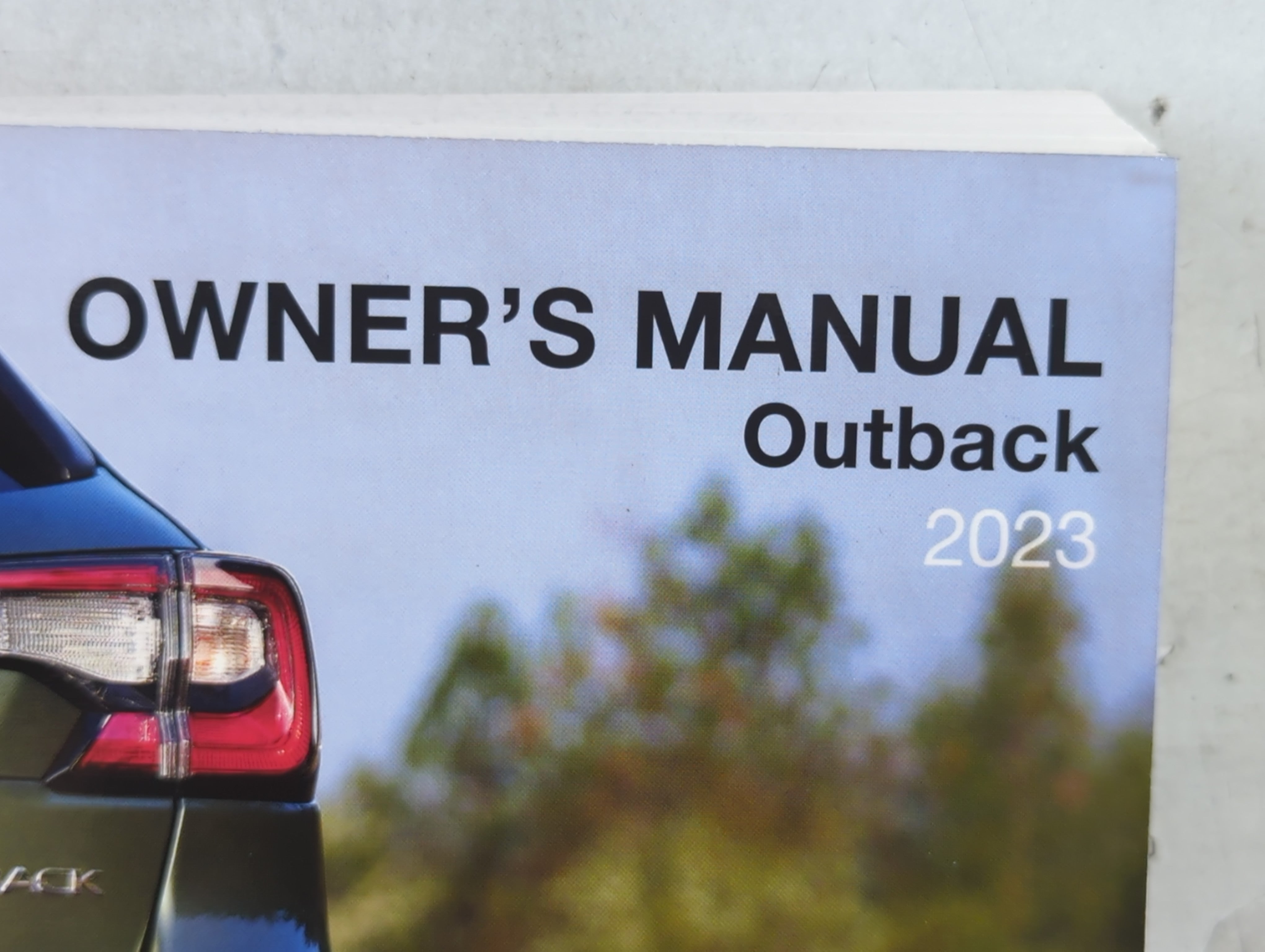 2023 Subaru Outback Owners Manual Book Guide P/N:A2620BE-C OEM Used Auto Parts - Oemusedautoparts1.com