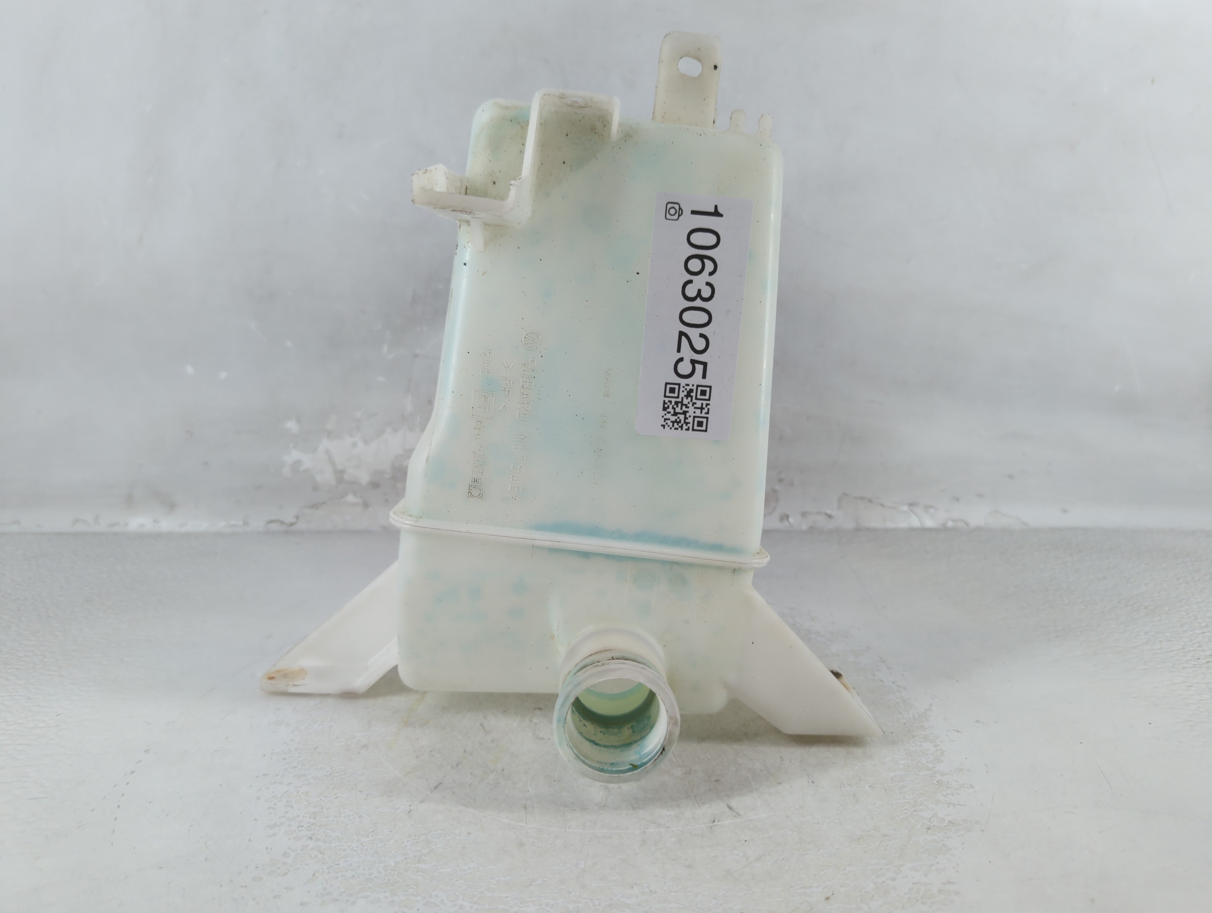2008-2014 Subaru Impreza Windshield Washer Fluid Reservoir Bottle Oem - Oemusedautoparts1.com