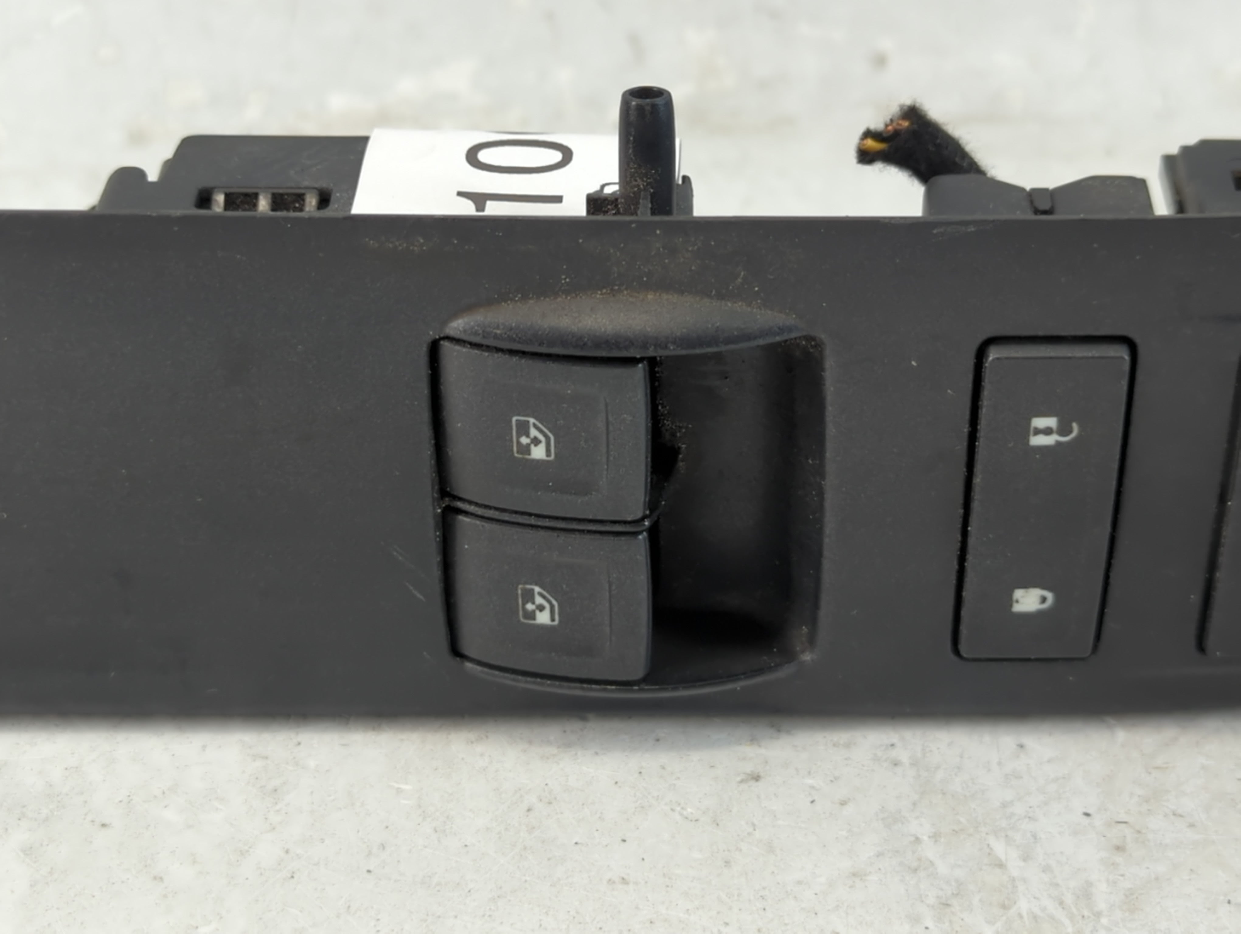 2014-2019 Gmc Sierra 1500 Master Power Window Switch Replacement Driver Side Left P/N:23154700 Fits OEM Used Auto Parts - Oemusedautoparts1.com