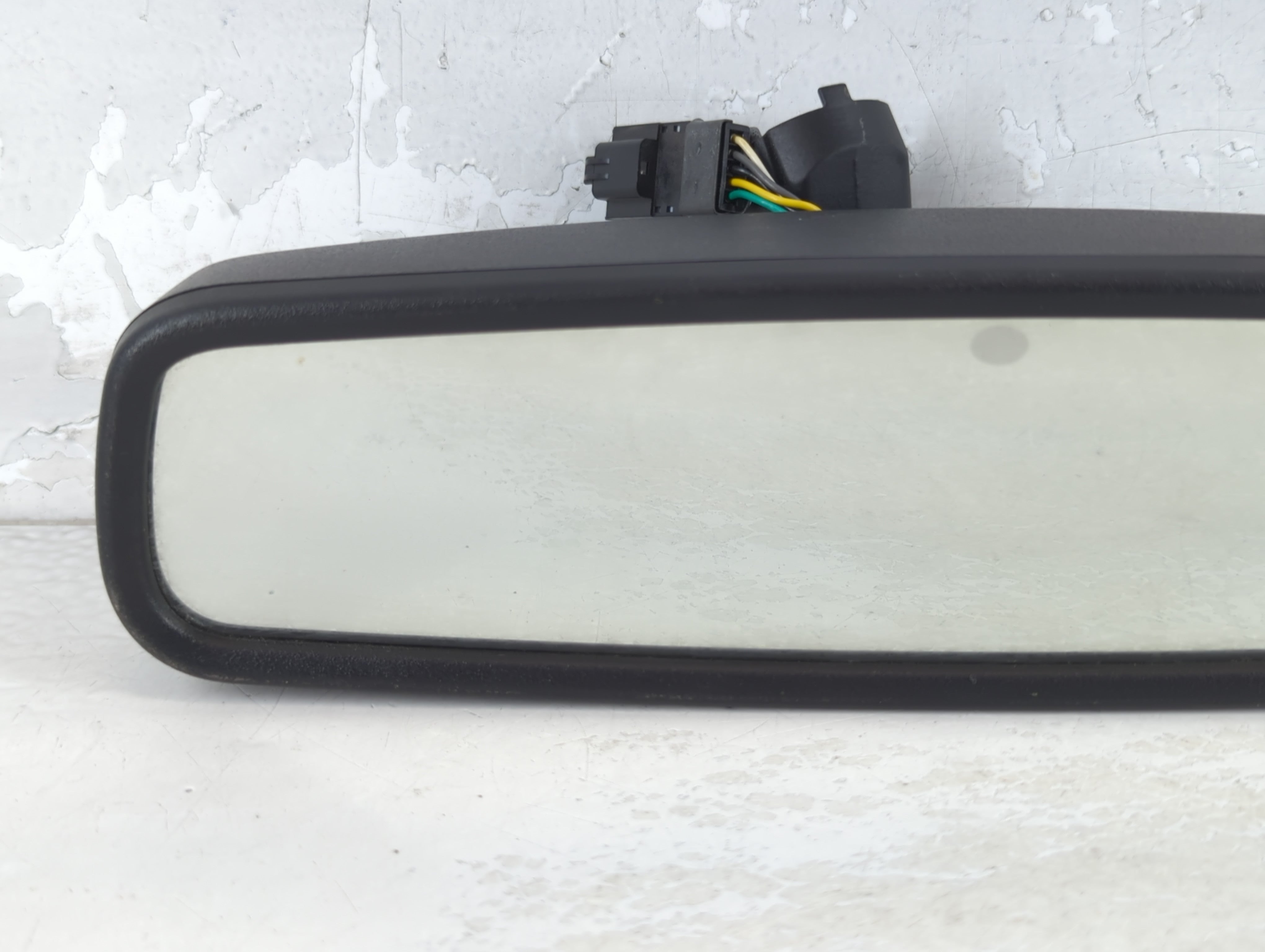 2019-2020 Ford Edge Interior Rear View Mirror Replacement OEM P/N:E11026532 E11046532 Fits Fits 2019 2020 OEM Used Auto Parts - Oemusedautoparts1.com