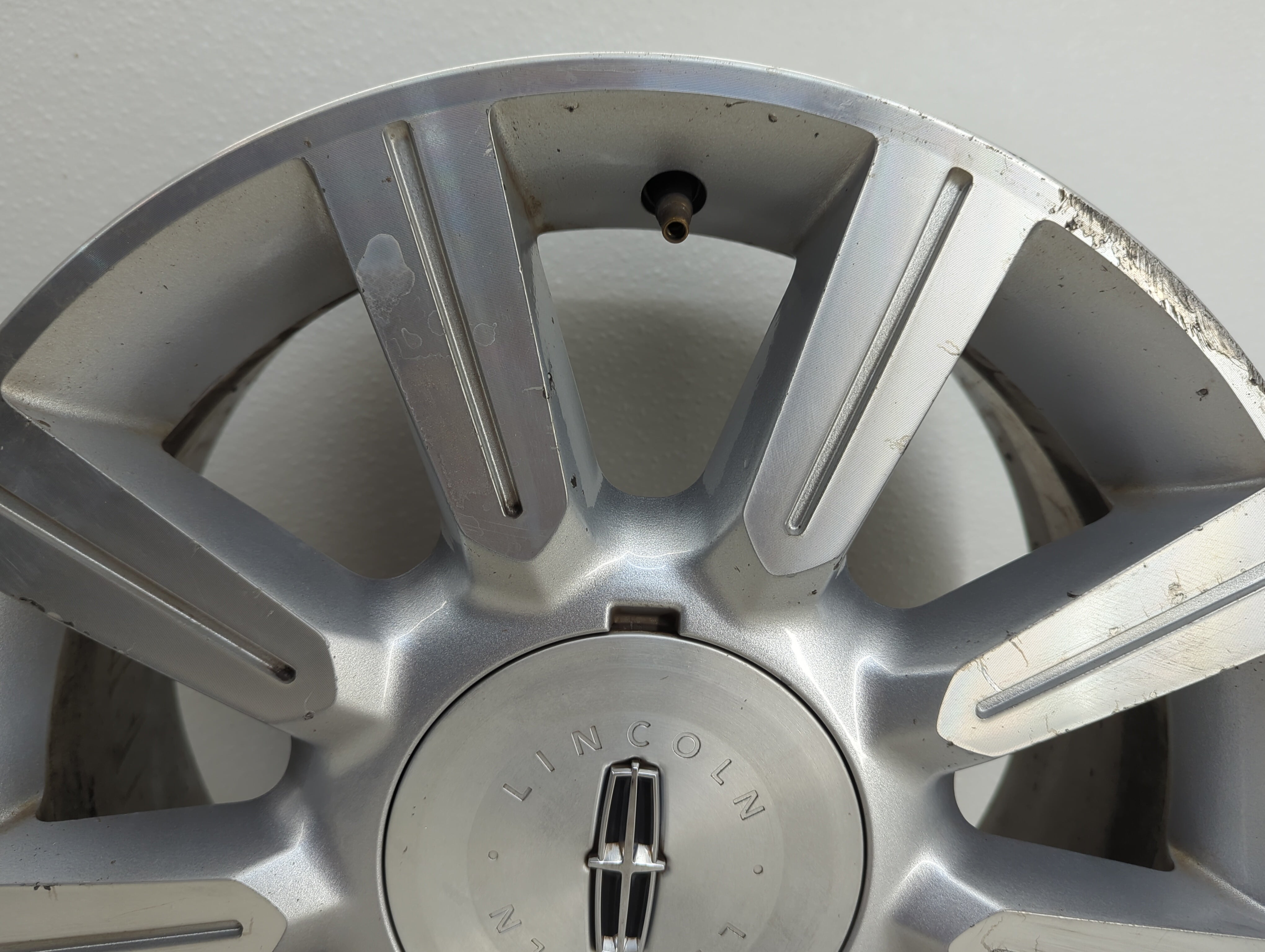 2010-2012 Lincoln Mkz Wheel Rim Oem - Oemusedautoparts1.com