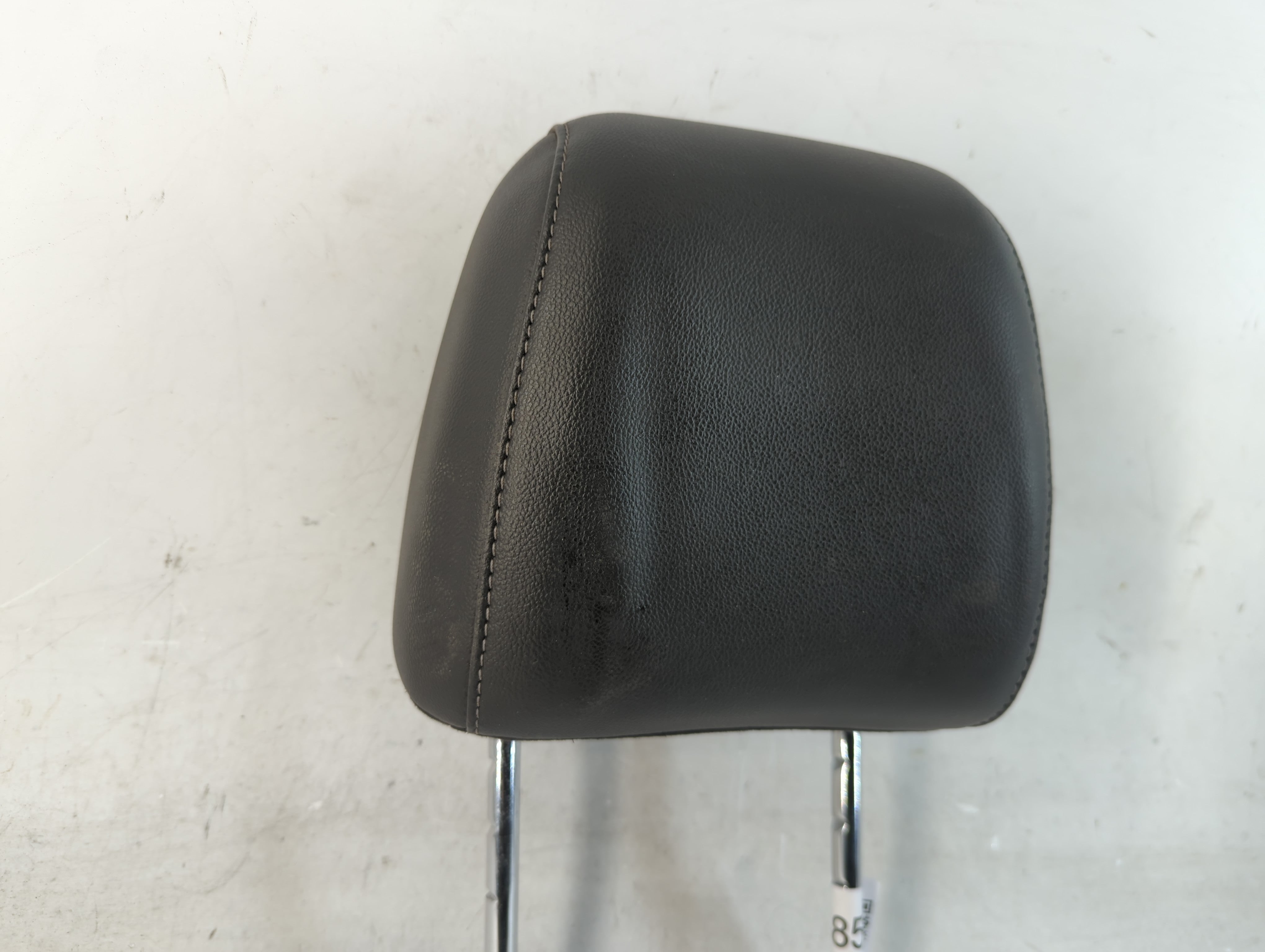 2013-2015 Ford Escape Headrest Head Rest Front Driver Passenger Seat Fits Fits 2013 2014 2015 OEM Used Auto Parts - Oemusedautoparts1.com