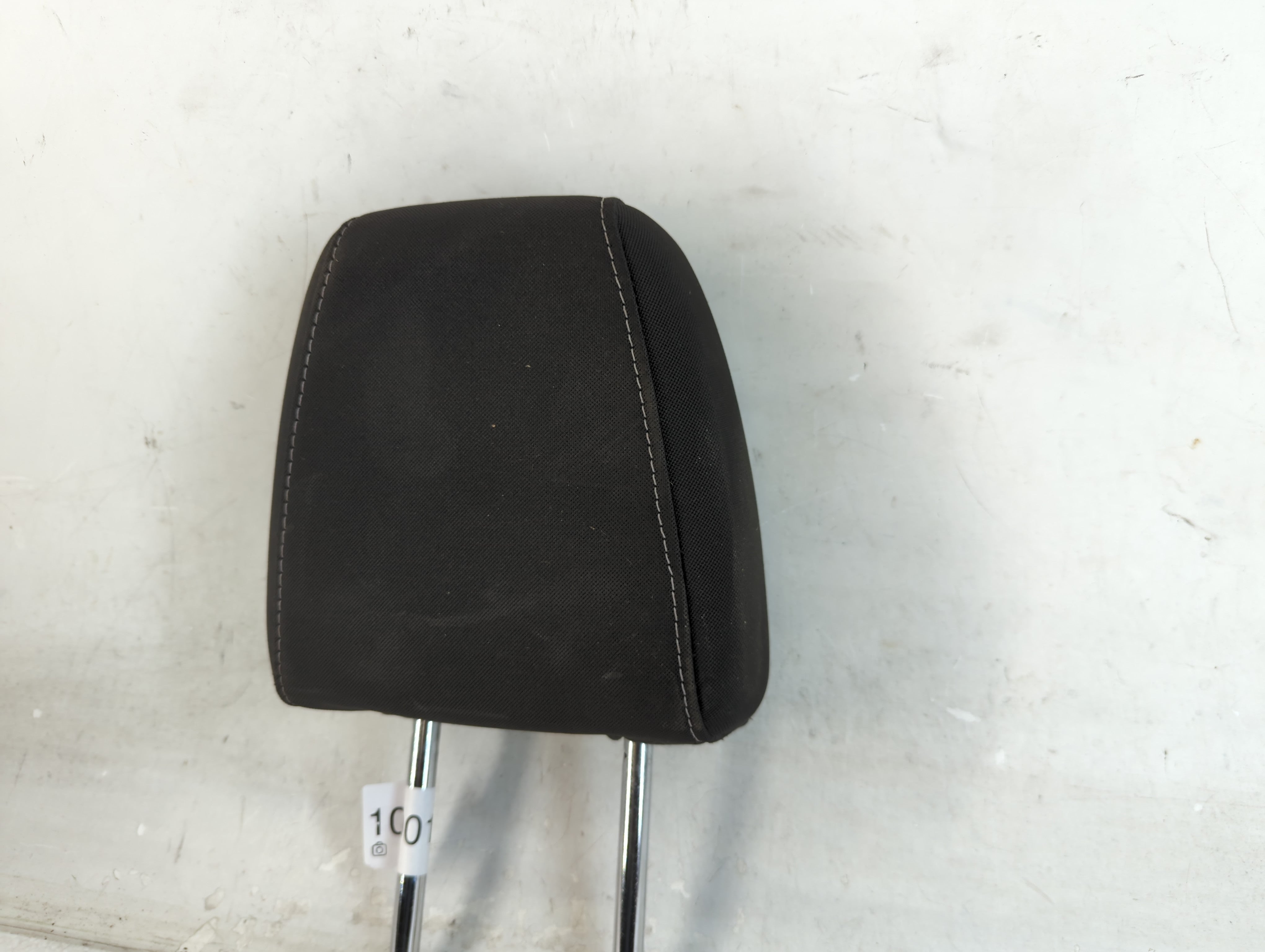 2013-2015 Ford Escape Headrest Head Rest Rear Seat Fits Fits 2013 2014 2015 OEM Used Auto Parts - Oemusedautoparts1.com