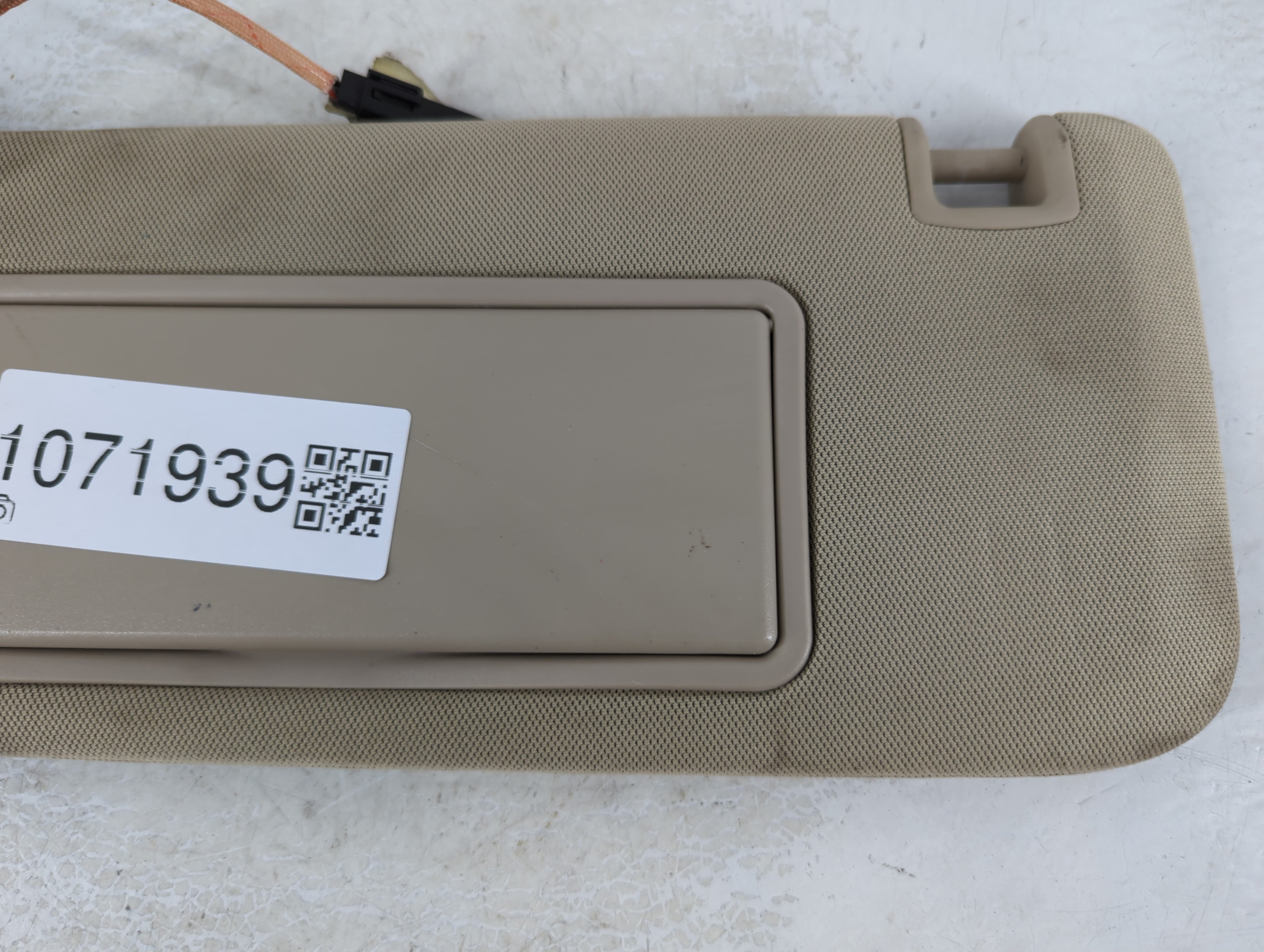 2012-2017 Buick Verano Sun Visor Shade Replacement Driver Left Mirror Fits Fits 2012 2013 2014 2015 2016 2017 OEM Used Auto Parts - Oemusedautoparts1.com