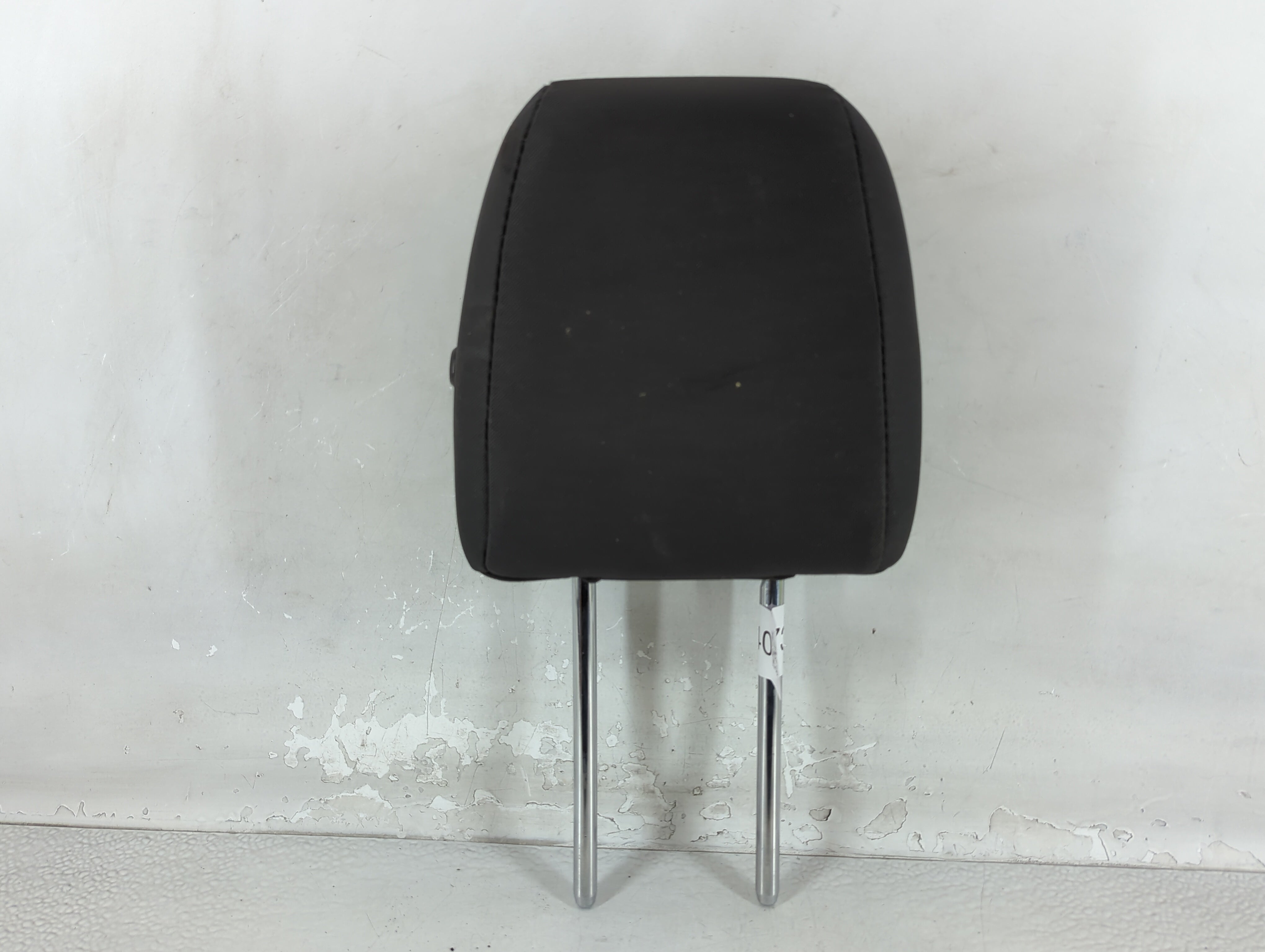 2014-2018 Ford Fiesta Headrest Head Rest Front Driver Passenger Seat Fits Fits 2014 2015 2016 2017 2018 OEM Used Auto Parts - Oemusedautoparts1.com