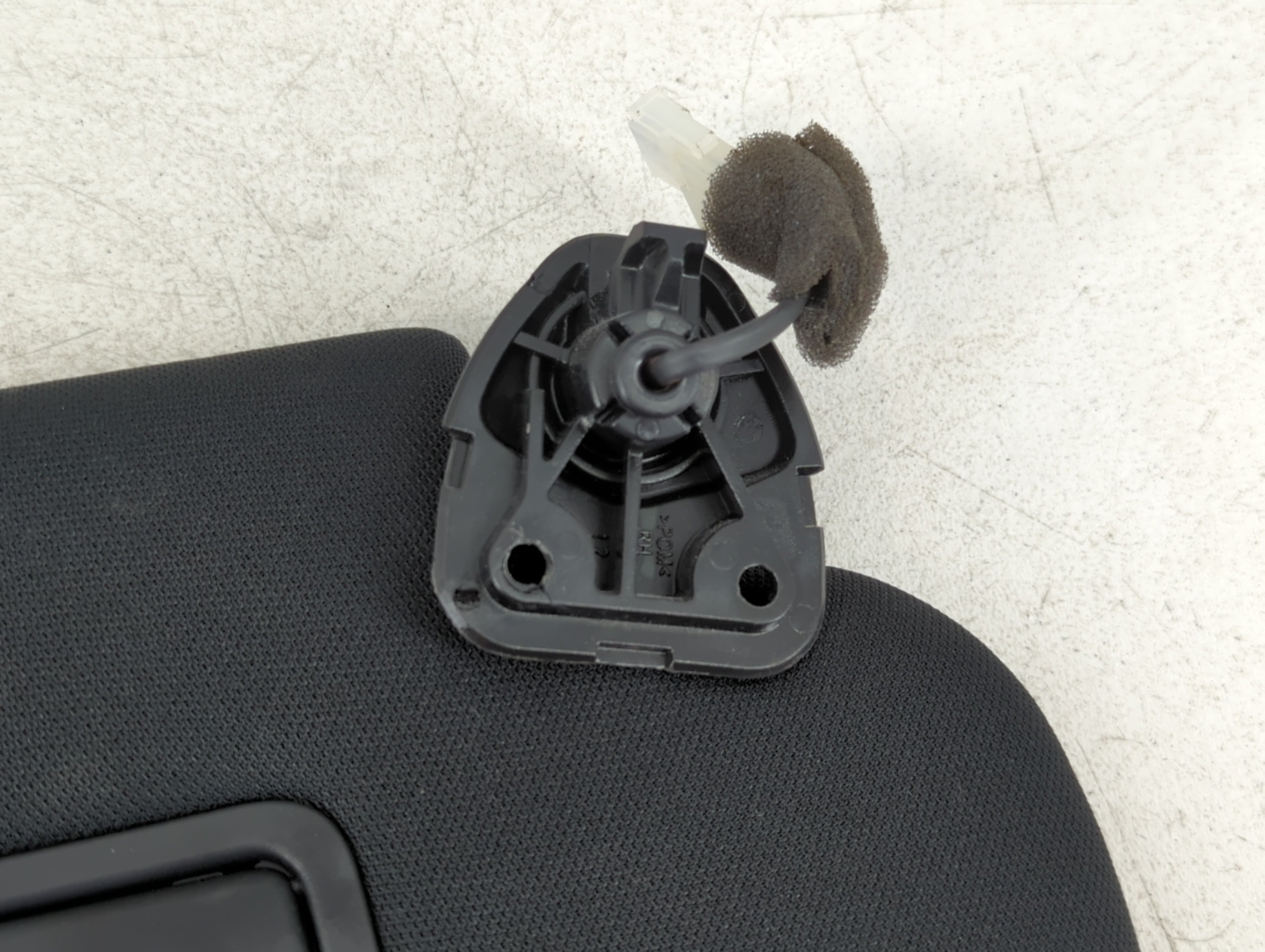 2022 Nissan Pathfinder Sun Visor Shade Replacement Passenger Right Mirror Fits OEM Used Auto Parts - Oemusedautoparts1.com