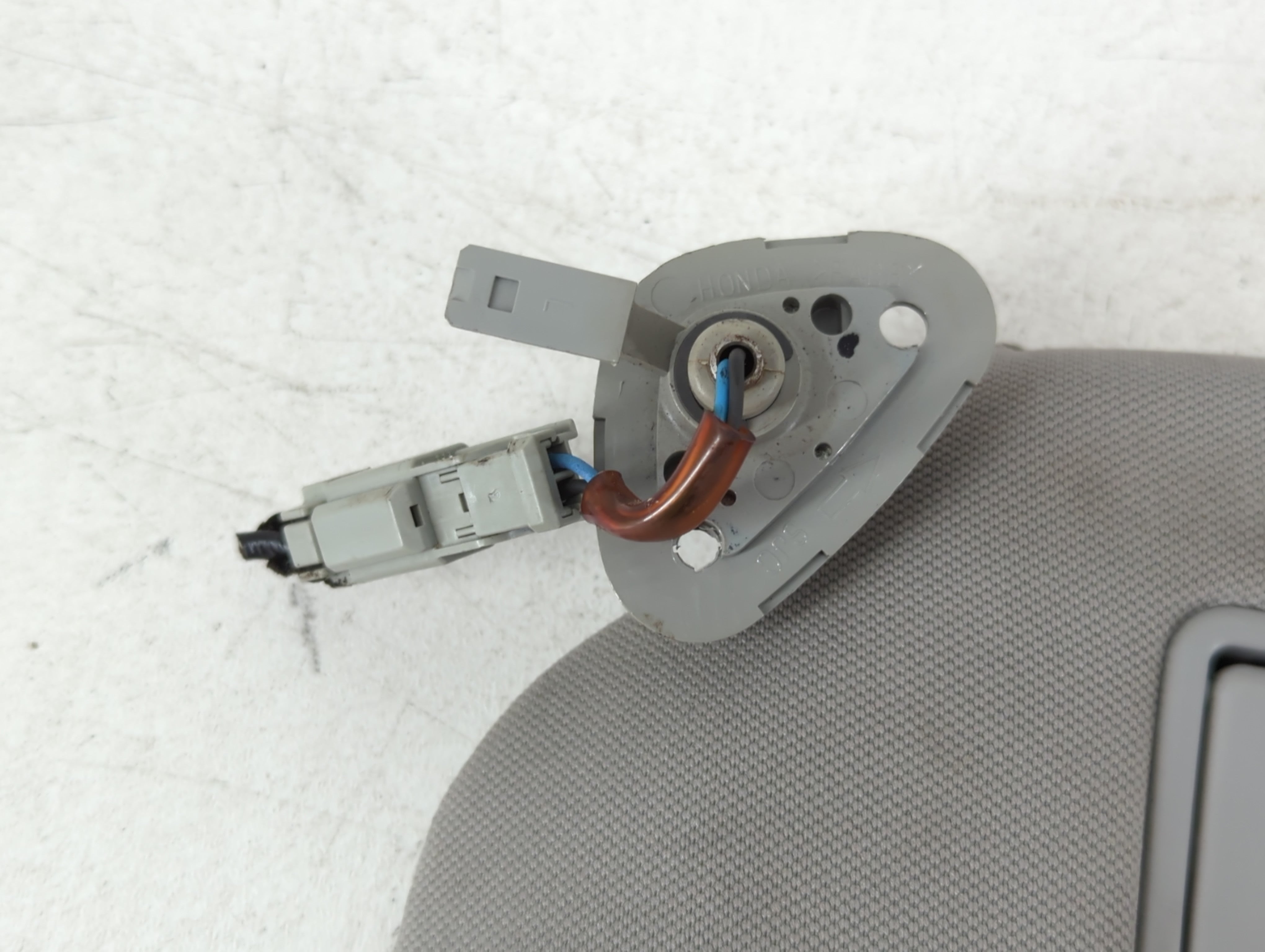 2007-2014 Honda Ridgeline Sun Visor Shade Replacement Driver Left Mirror Fits Fits 2007 2008 2009 2010 2011 2012 2013 2014 OEM Used Auto Parts - Oemusedautoparts1.com