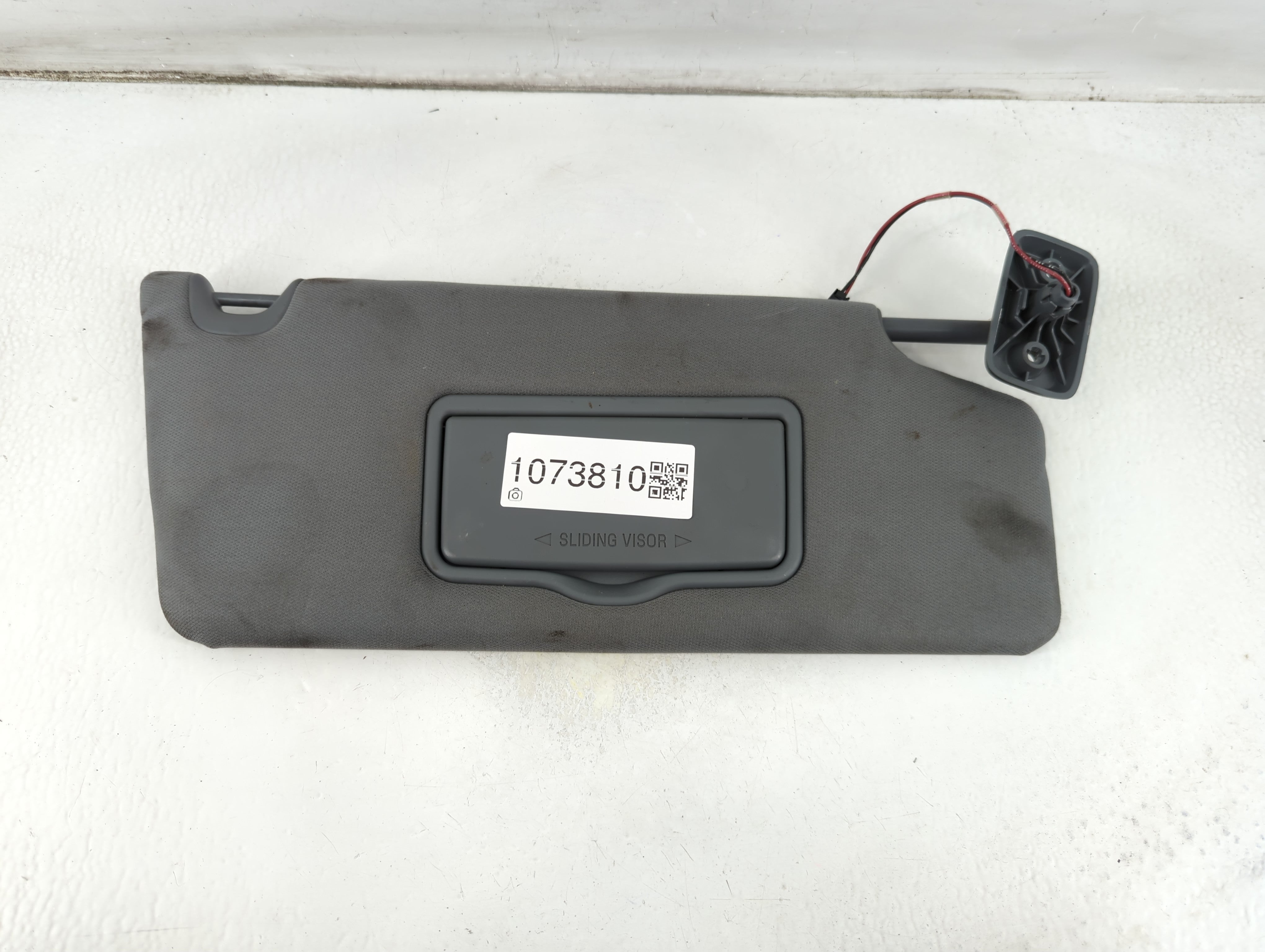 2011-2014 Ford F-150 Sun Visor Shade Replacement Passenger Right Mirror Fits Fits 2011 2012 2013 2014 OEM Used Auto Parts - Oemusedautoparts1.com
