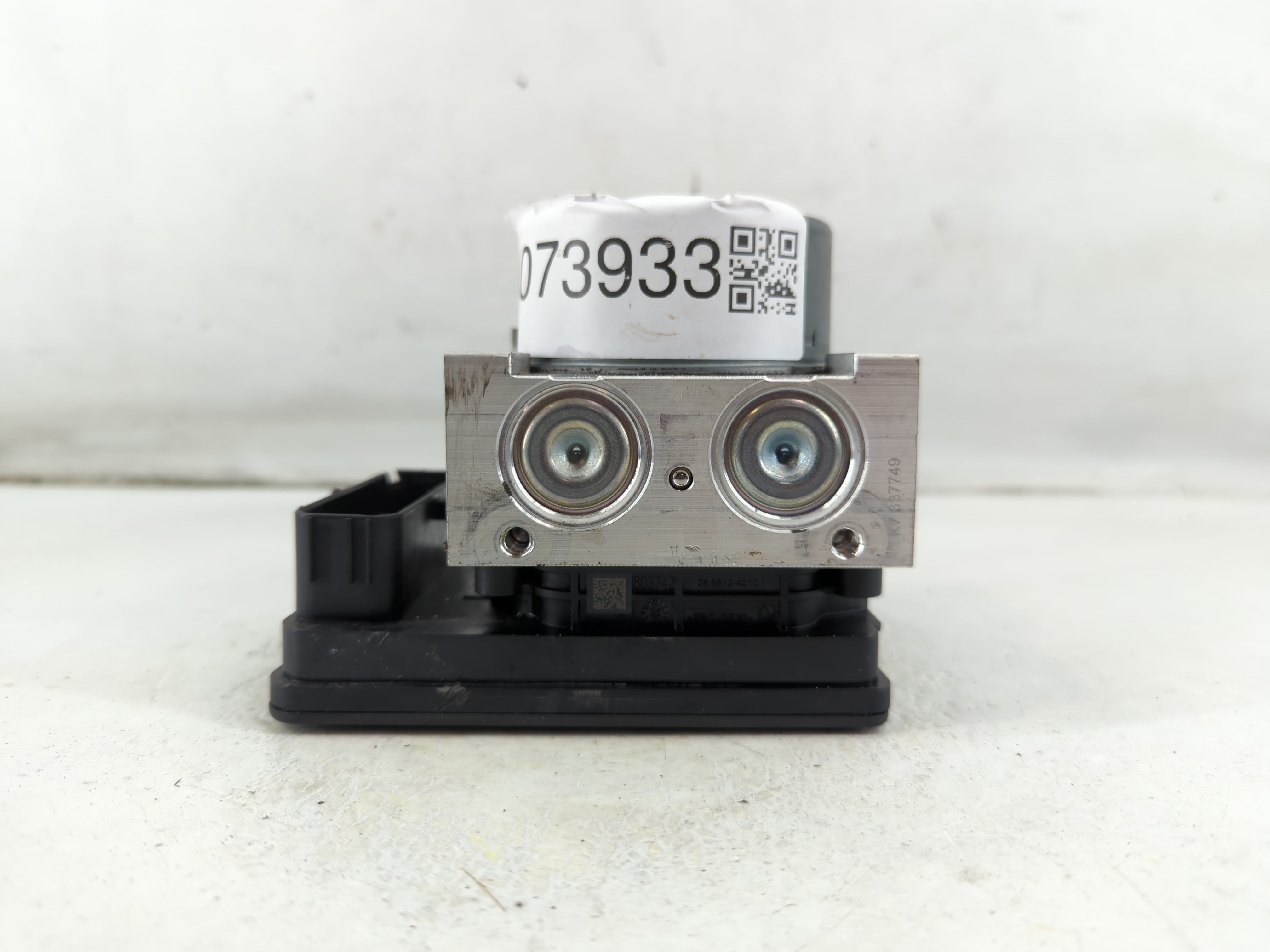 2022 Jeep Compass ABS Pump Control Module Replacement P/N:P68490479AE Fits OEM Used Auto Parts - Oemusedautoparts1.com