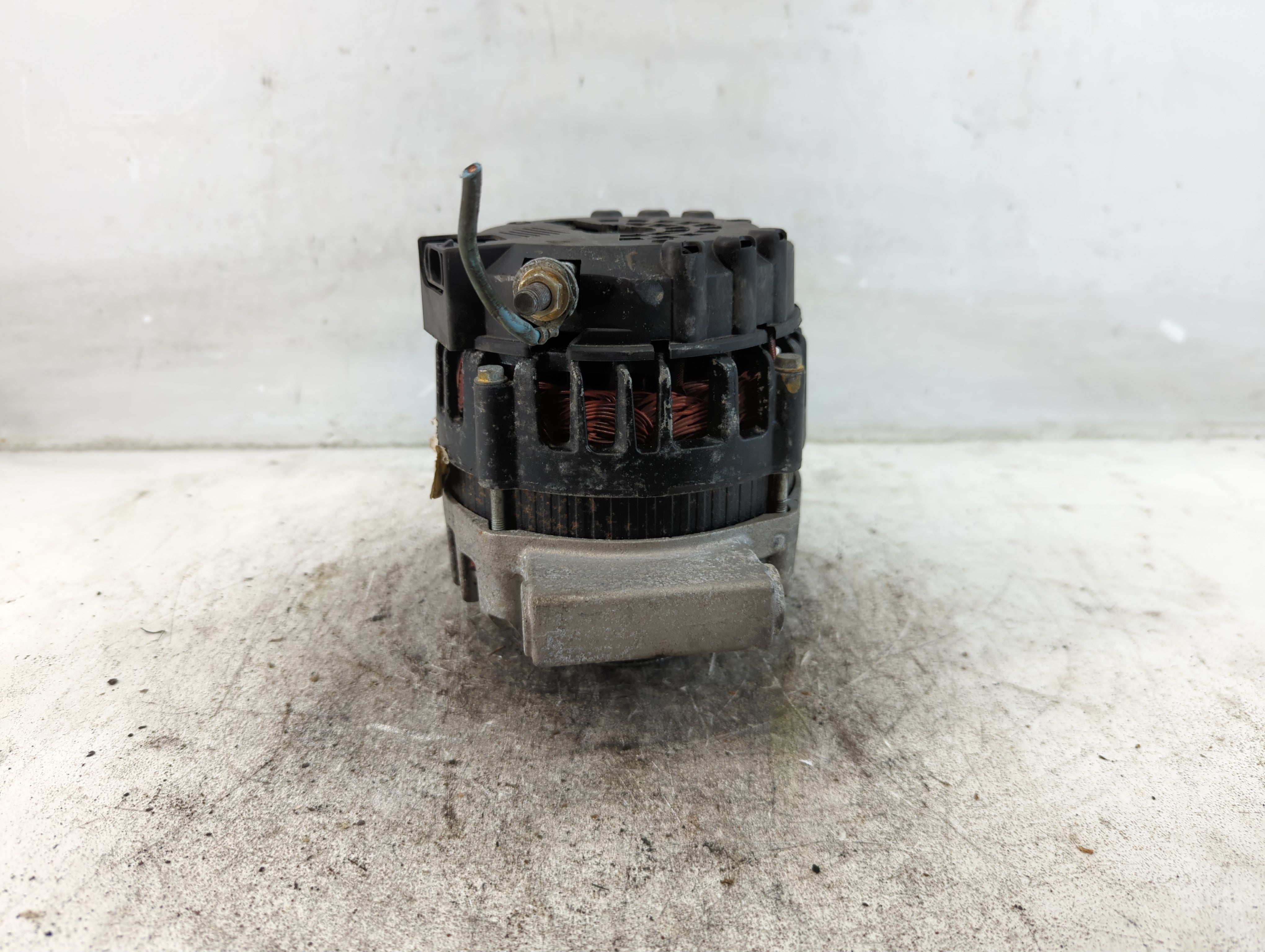 2008-2012 Chevrolet Malibu Alternator Replacement Generator Charging Assembly Engine OEM Fits Fits 2008 2009 2010 2011 2012 OEM Used Auto Parts - Oemusedautoparts1.com