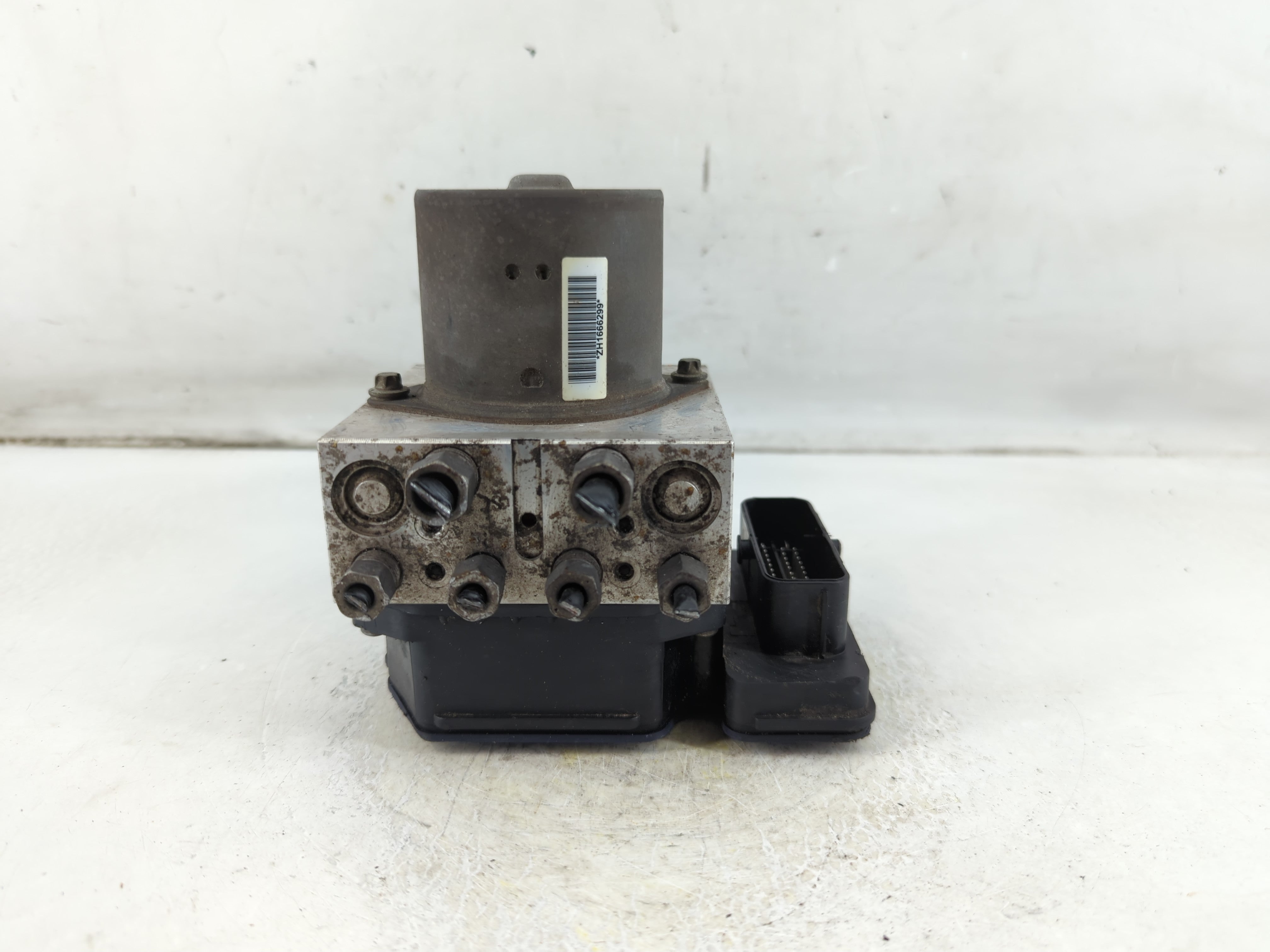 2014-2015 Dodge Durango ABS Pump Control Module Replacement P/N:68241676AC Fits Fits 2014 2015 OEM Used Auto Parts - Oemusedautoparts1.com