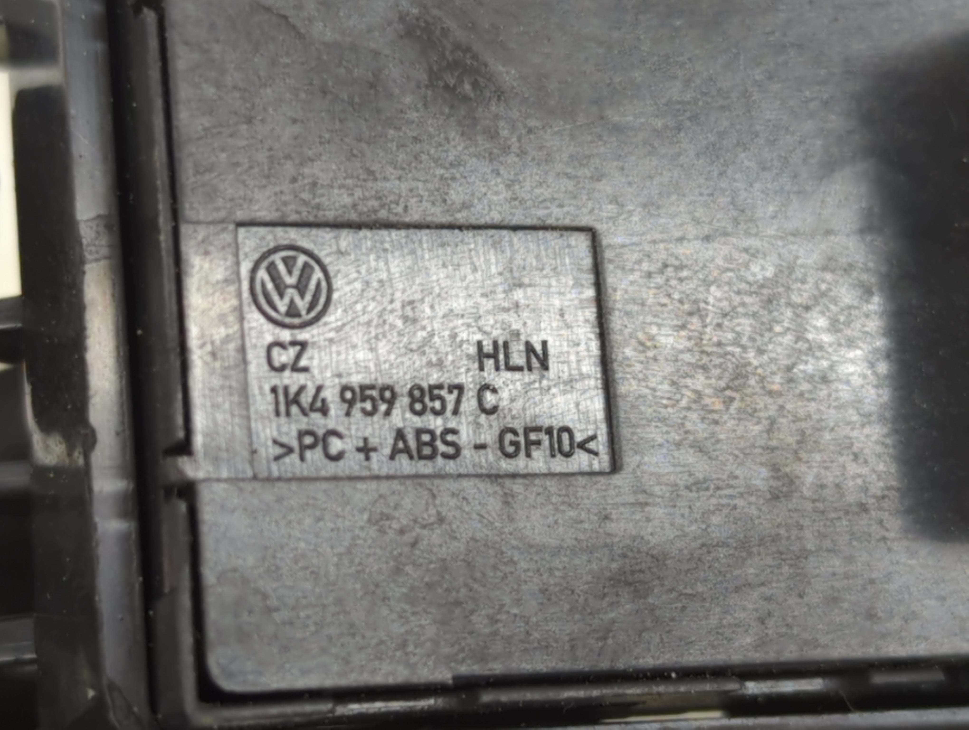 2020 Volkswagen Passat Master Power Window Switch Replacement Driver Side Left P/N:1K4 959 857 C Fits OEM Used Auto Parts - Oemusedautoparts1.com