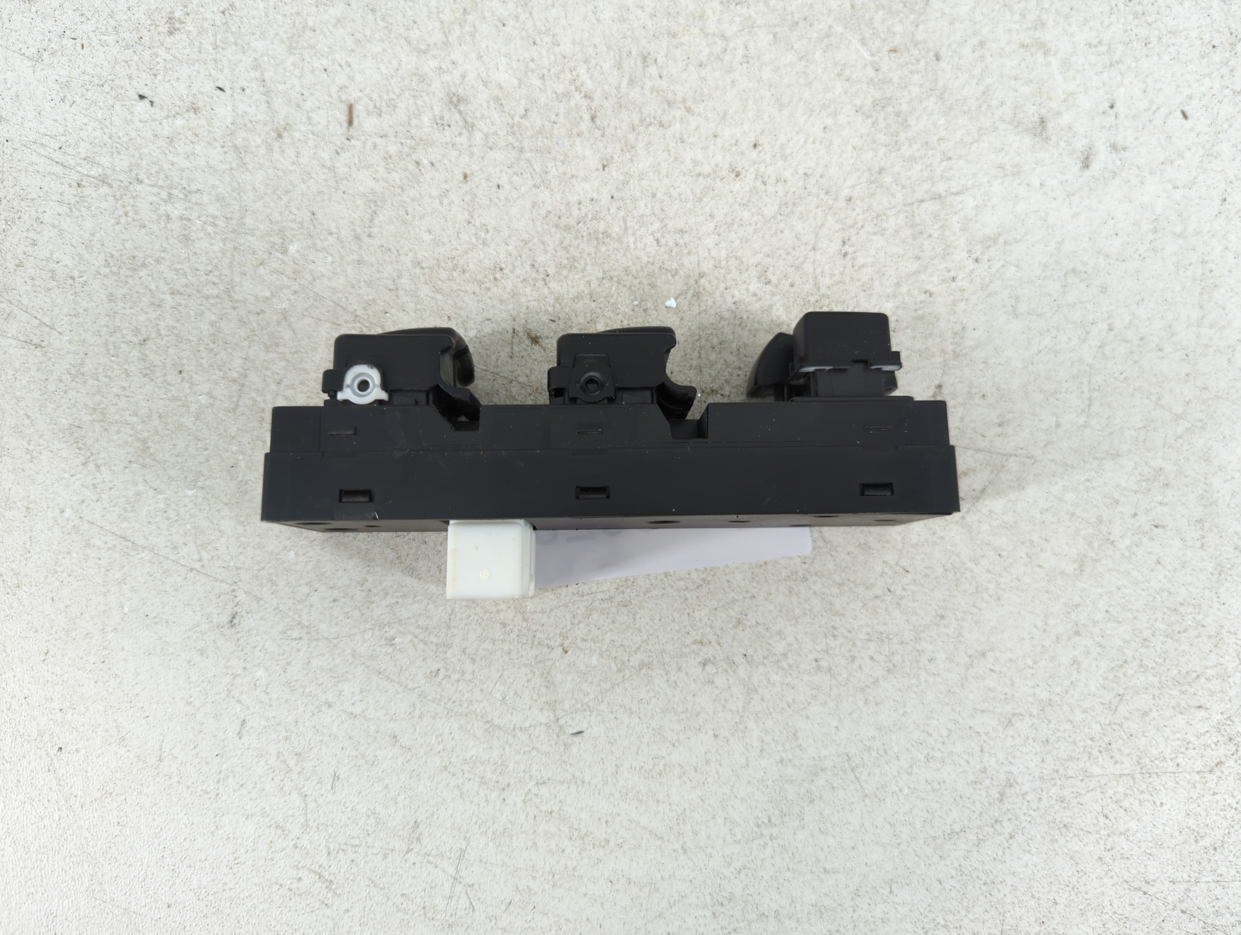 2007-2010 Hyundai Elantra Master Power Window Switch Replacement Driver Side Left P/N:367492-1200 Fits Fits 2007 2008 2009 2010 OEM Used Auto Parts - Oemusedautoparts1.com