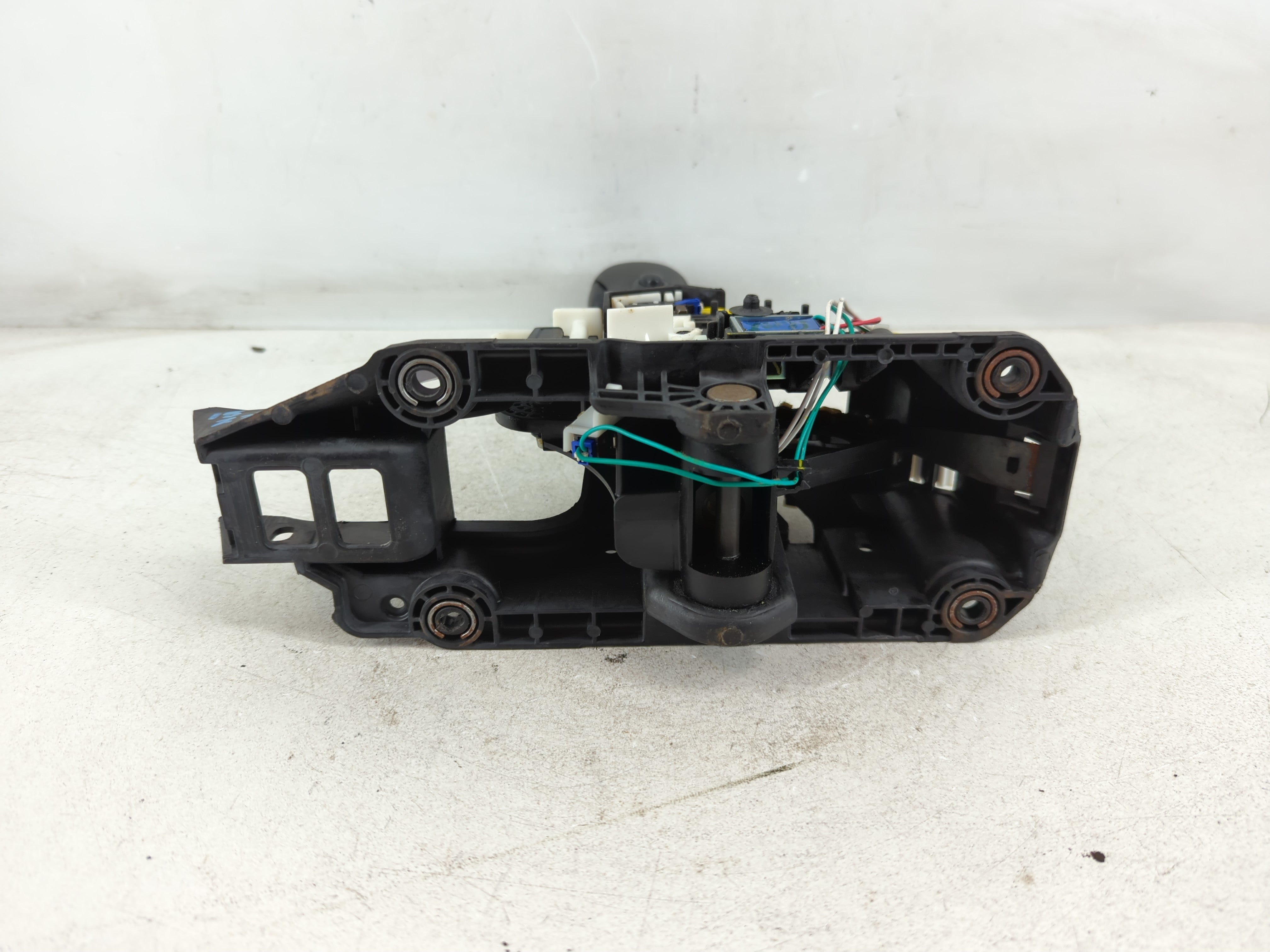 2015 Nissan Altima Passenger Right Seat Belt Front Retractor - Oemusedautoparts1.com