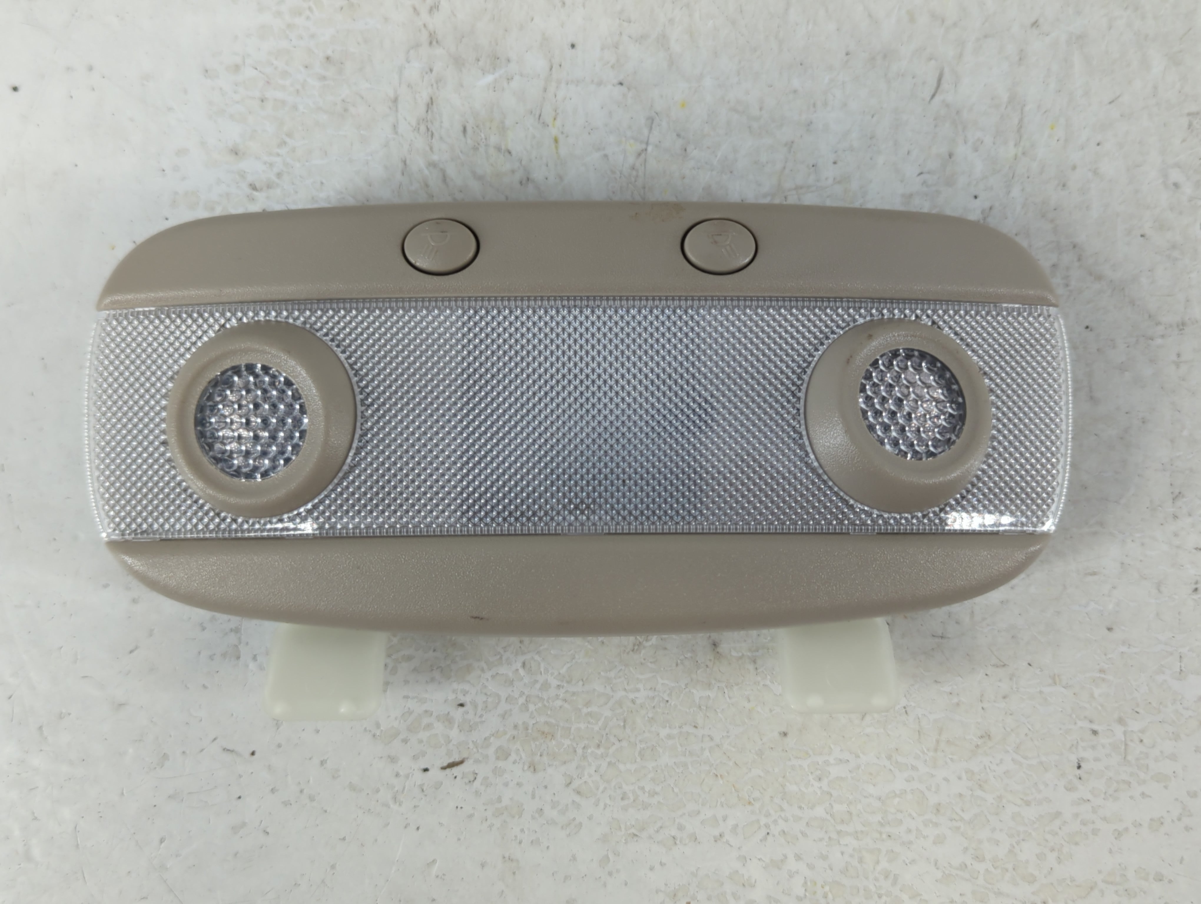 2010 Ford Taurus DOME LIGHT - Oemusedautoparts1.com